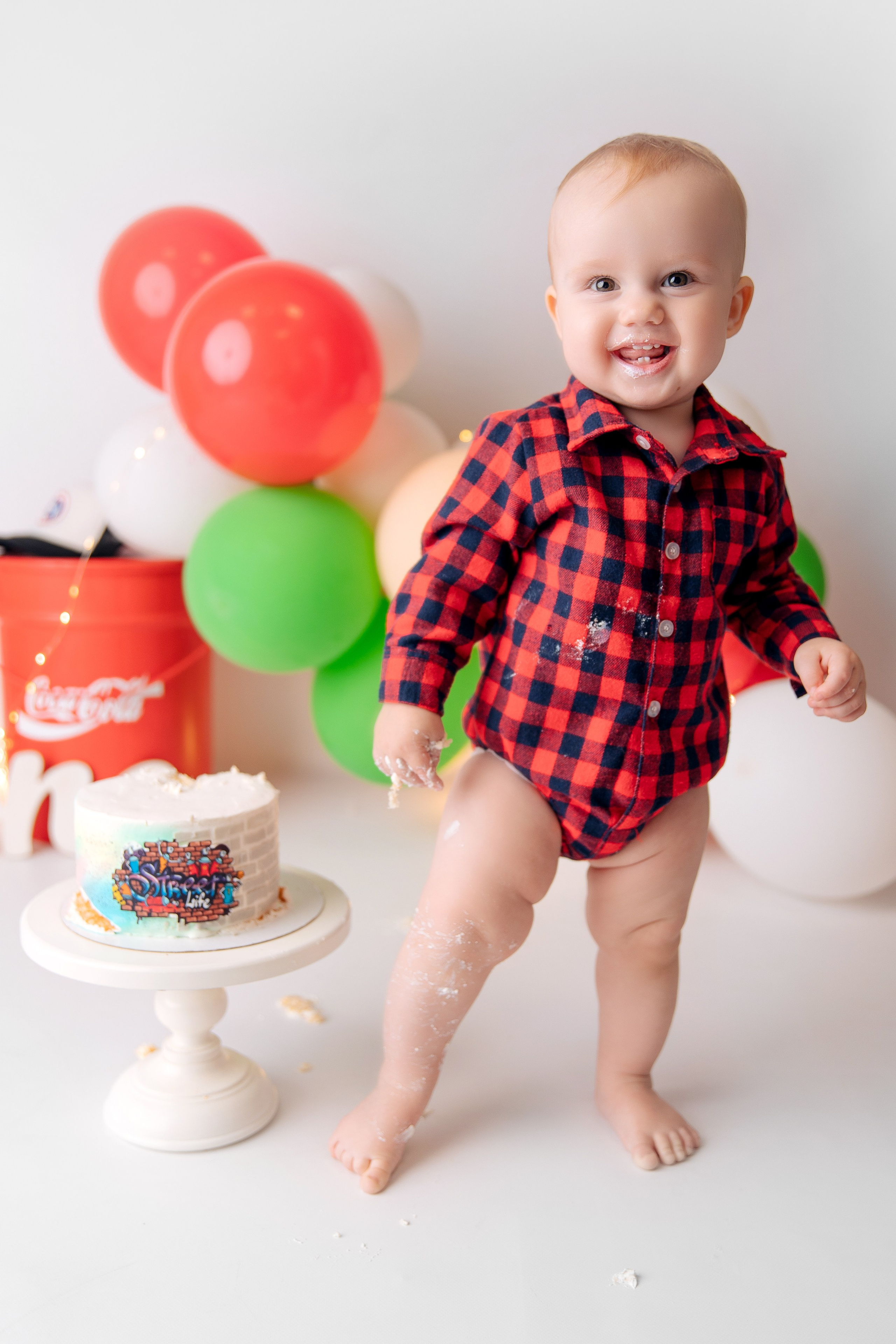 Праздничное оформление. Фотограф беременности, новорожденных Москва. годики под ключ