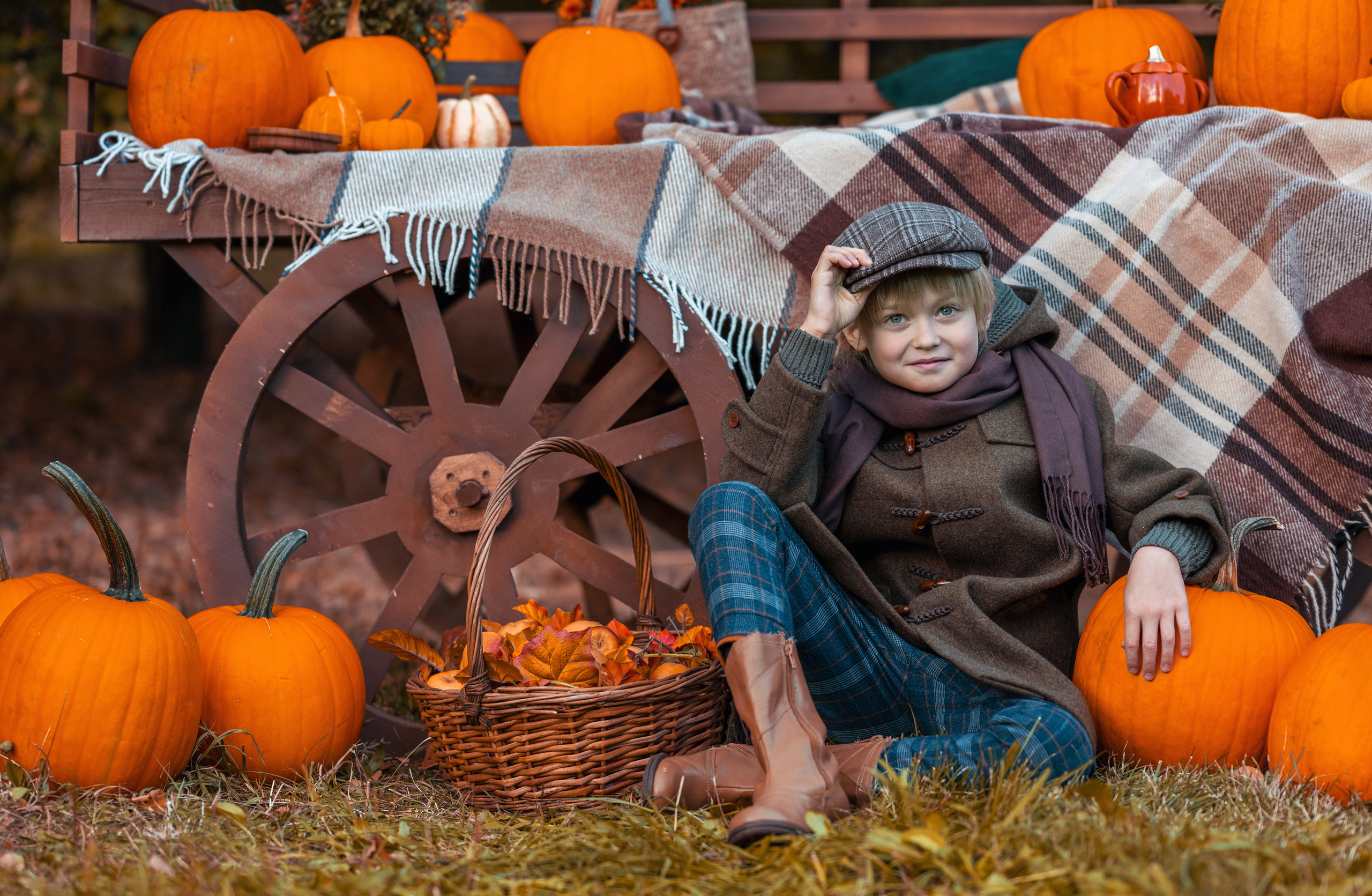 Фотосессия осенью. Семейный и контент фотограф в Москве Alira