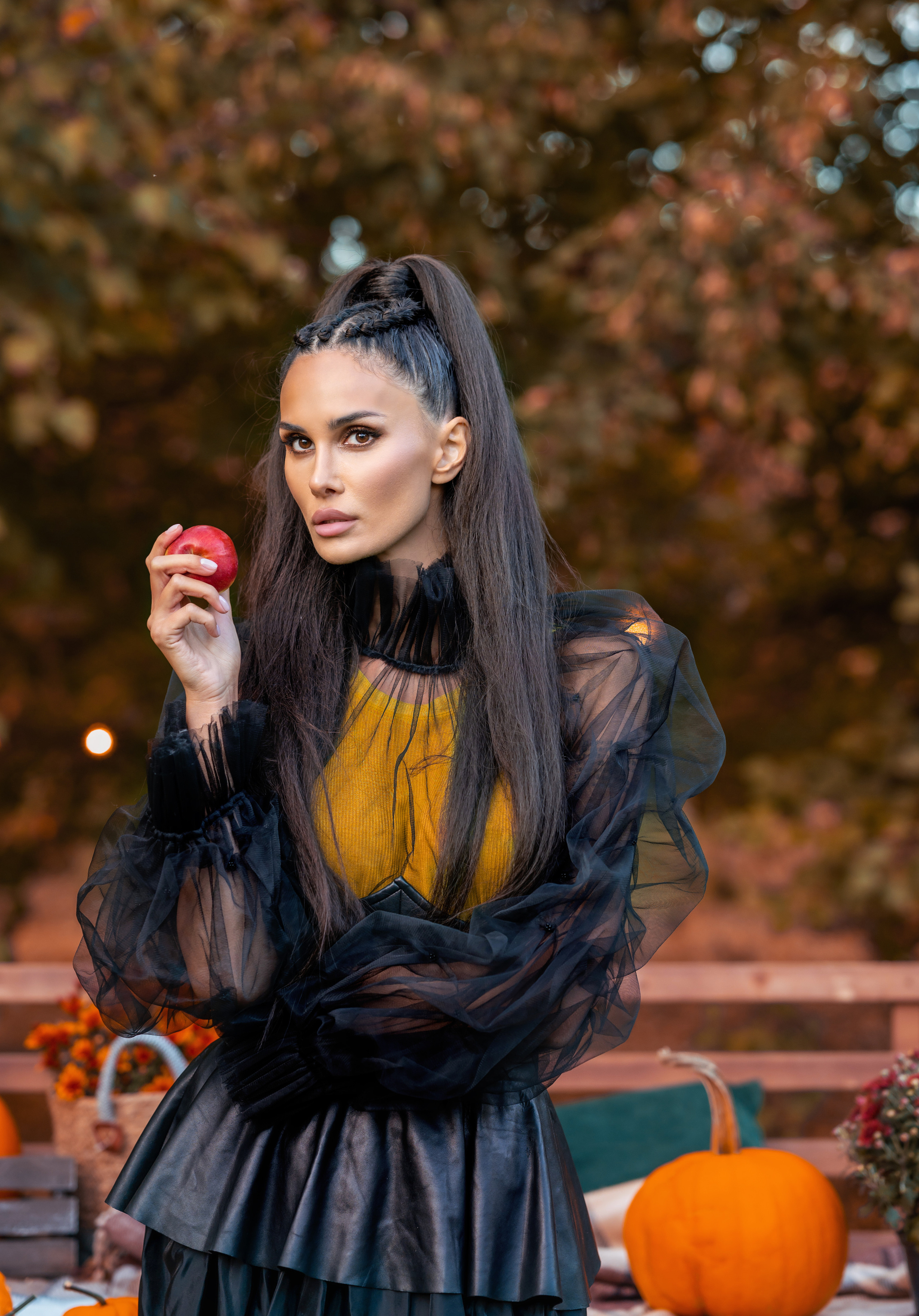 Алана Мамаева осенняя фотосессия. Семейный и контент фотограф в Москве Alira