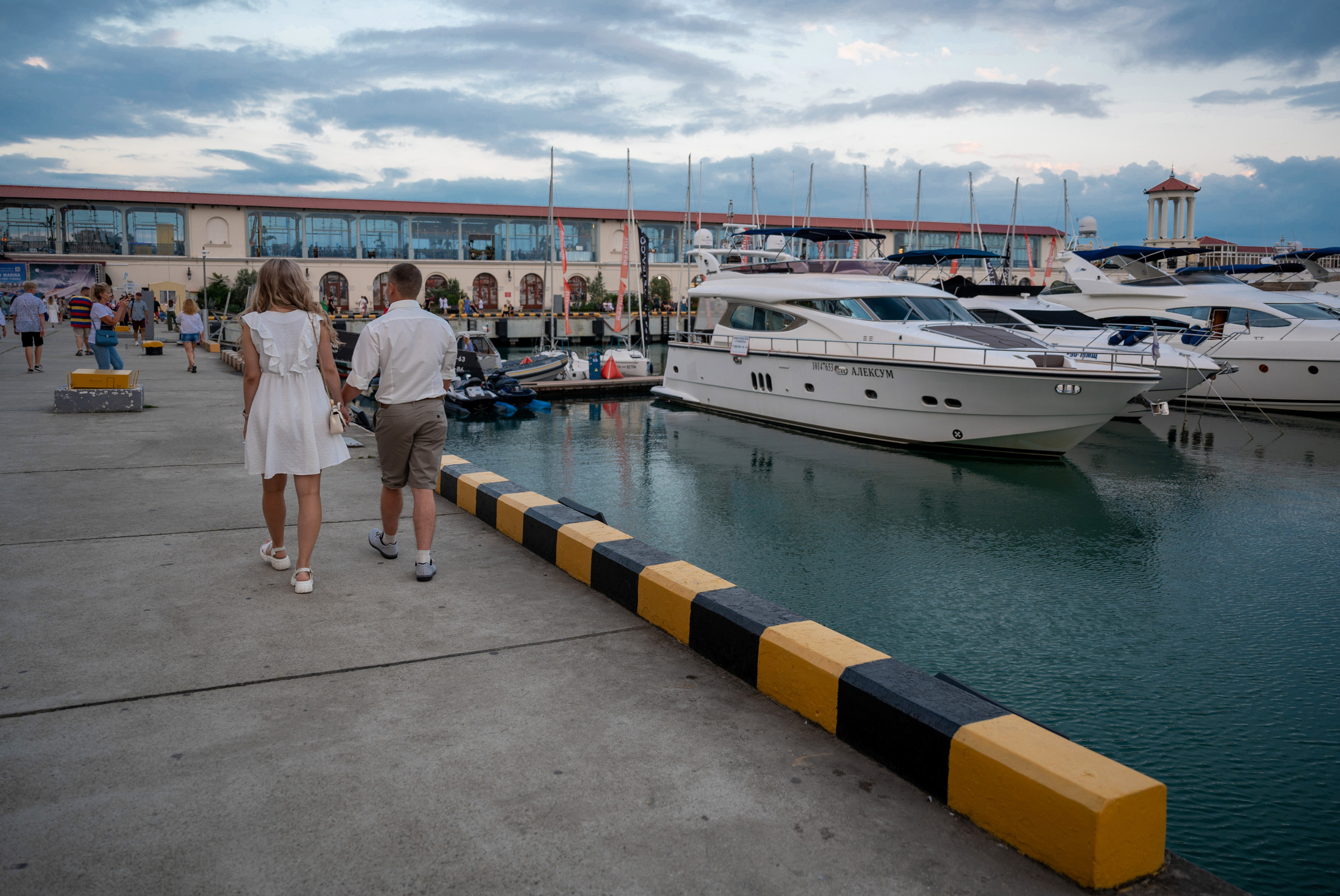 Съемка В Сочи, Лавстори в Сочи, Love Story. Семейный и контент фотограф в Москве Alira