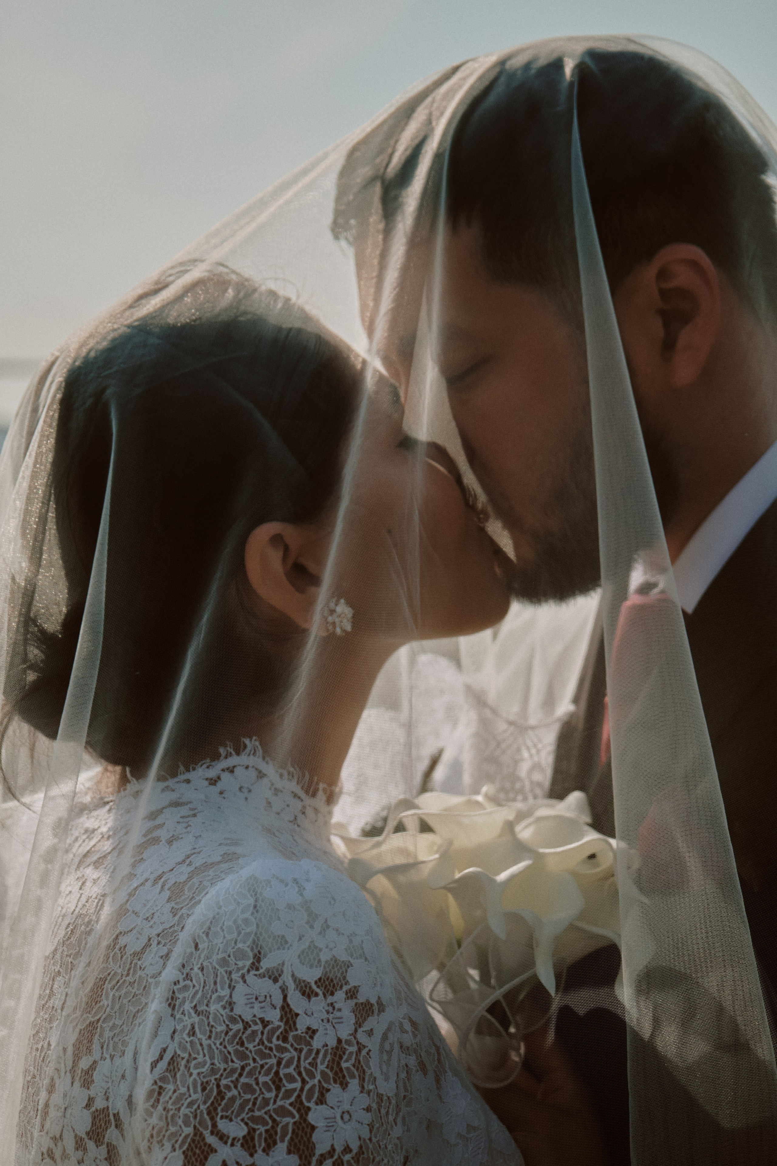 Садовая рапсодия свадебная фото прогулка в городе Алматы. Видеограф и Фотограф в Алматы и Астана