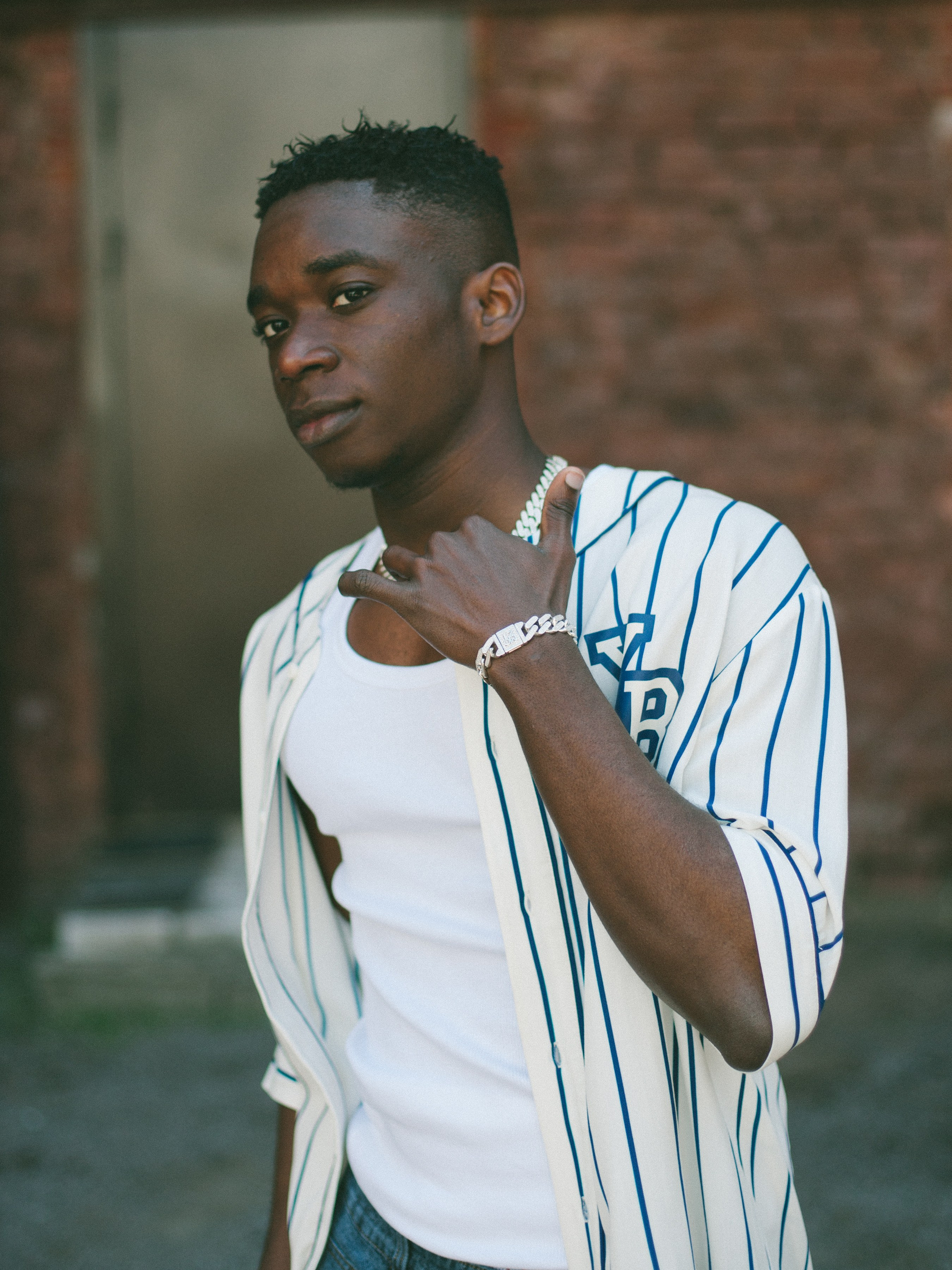 Сиджей, 177 см. KED Production — продакшн из СПб. Создаём фото, видео и контент, который помогает брендам и селлерам продавать больше