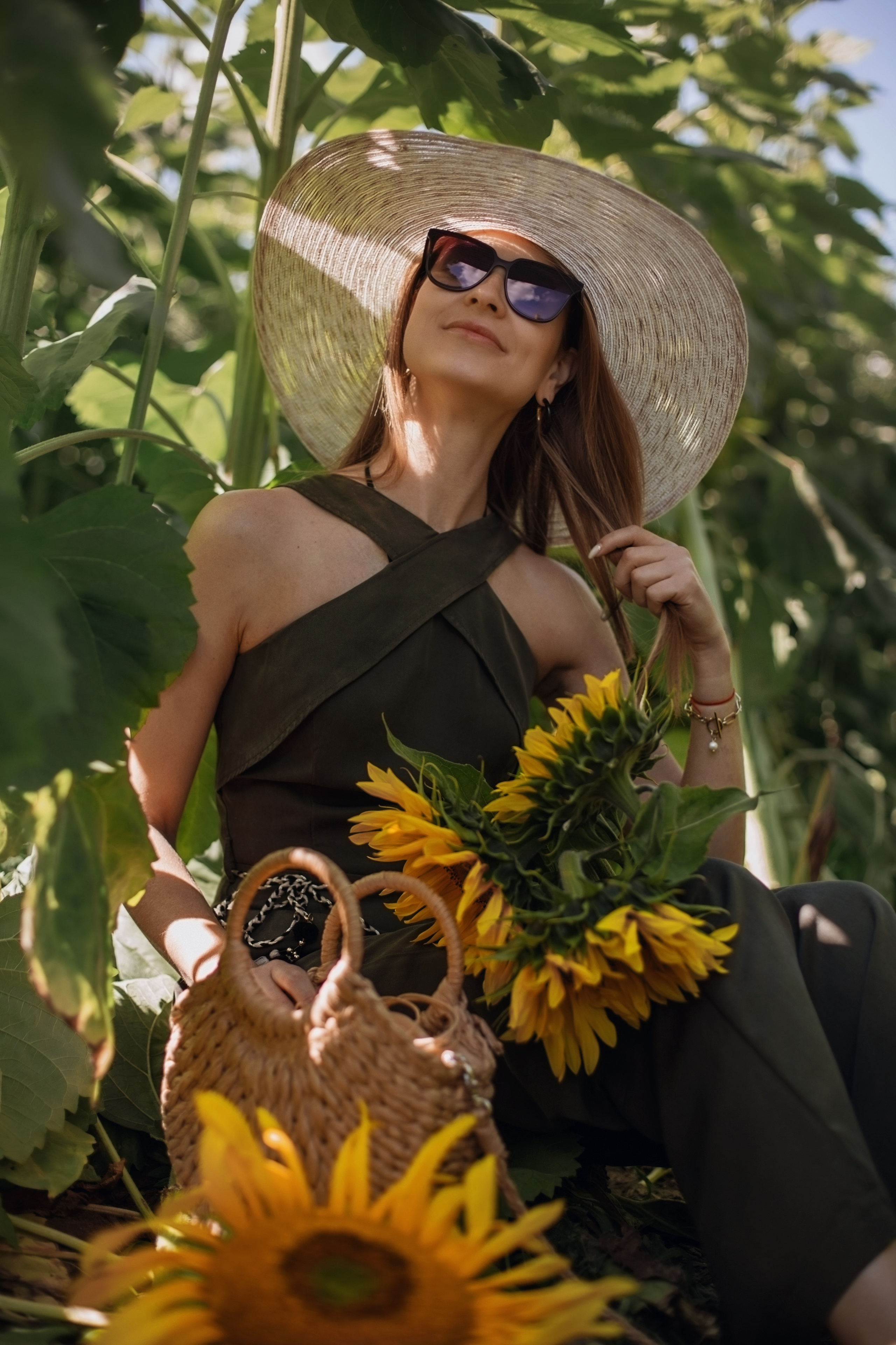 Ксюша, Катя и Полина. Съёмка в подсолнухах. Семейный и детский фотограф в Минске Владыко Татьяна