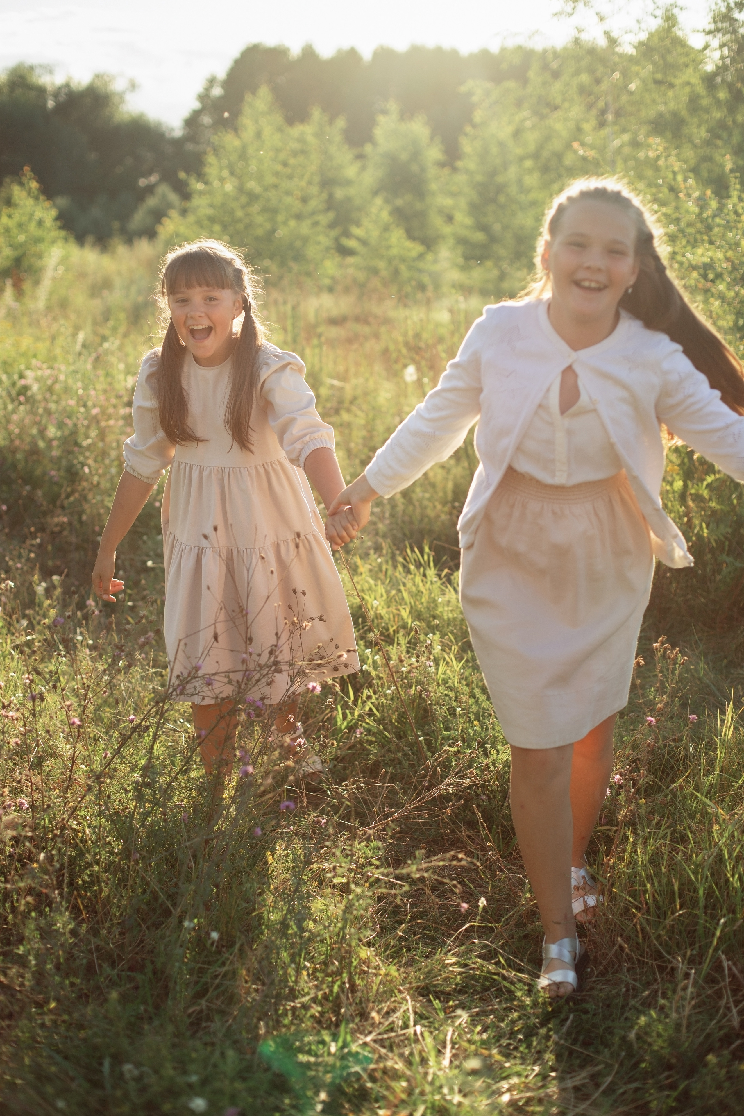 Алеся и Вероника. Веселые сестрички. Семейный и детский фотограф в Минске Владыко Татьяна