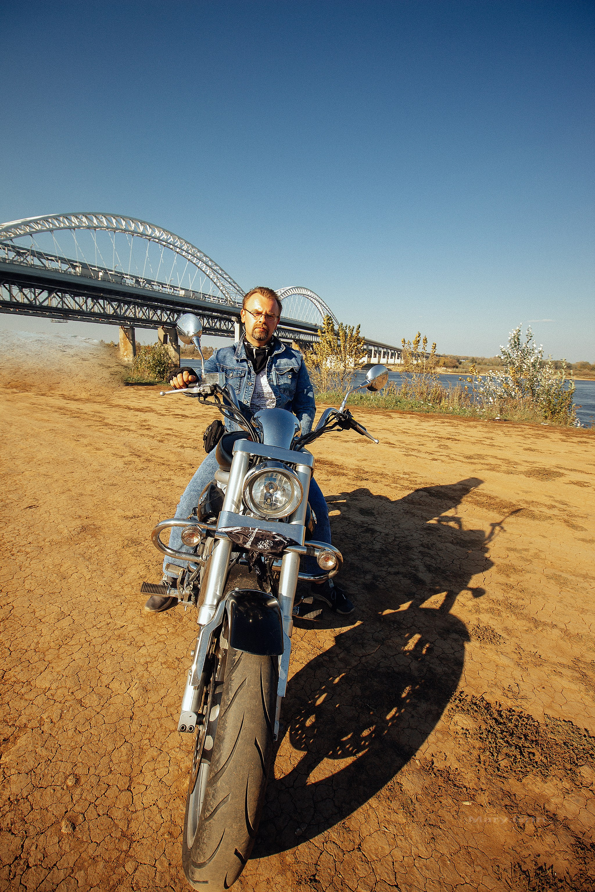 Дмитрий с мотоциклом. Детский и семейный фотограф, фотограф мероприятий Нижний Новгород