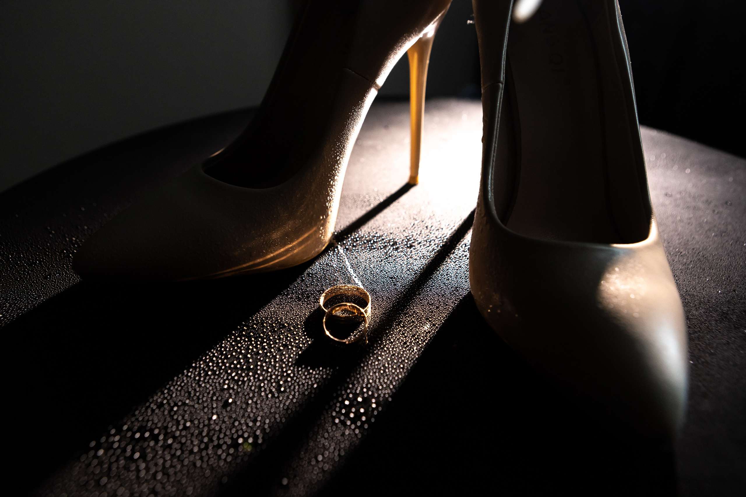 Свадебный фотограф Уфа — Руслан ГабдлисламовЖивые эмоции, красивые кадры, воспоминания на всю жизнь.Работаю по всей Республике Башкортоста. Свадебный фотограф Уфа Руслан Габдлисламов