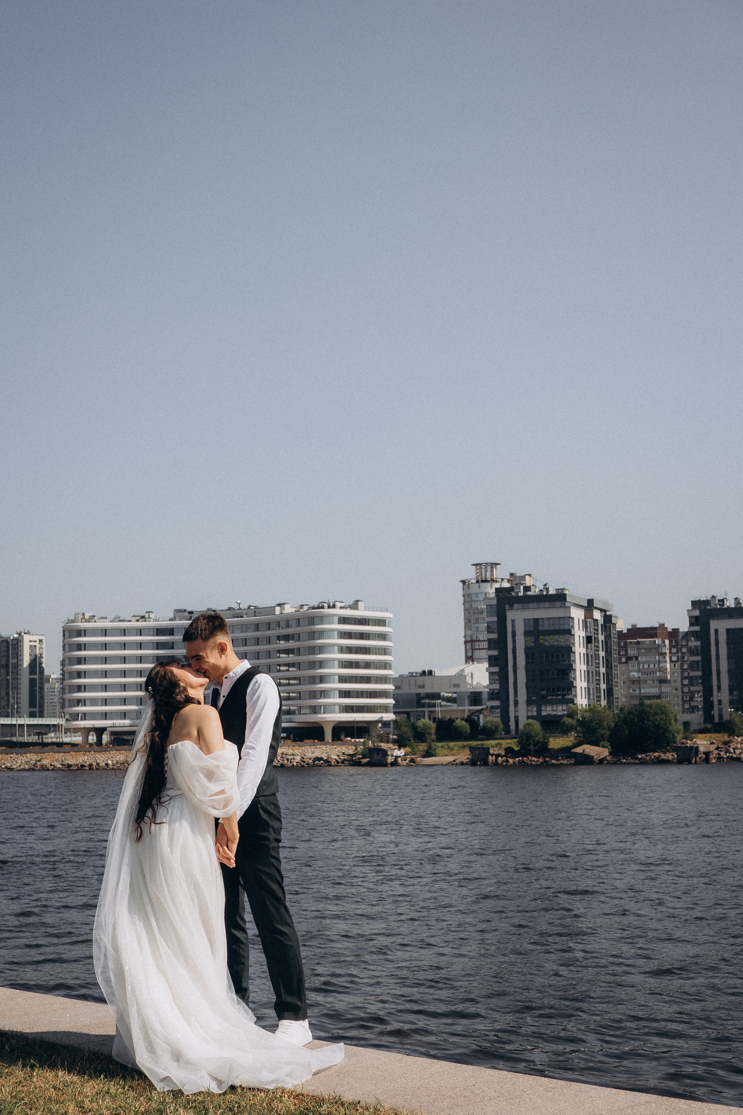 СВАДЕБНАЯ СЬЕМК В ПАРКЕ 300-ЛЕТИЯ. Профессиональный фотограф, Санкт-Петербург — Виктория Богомолова