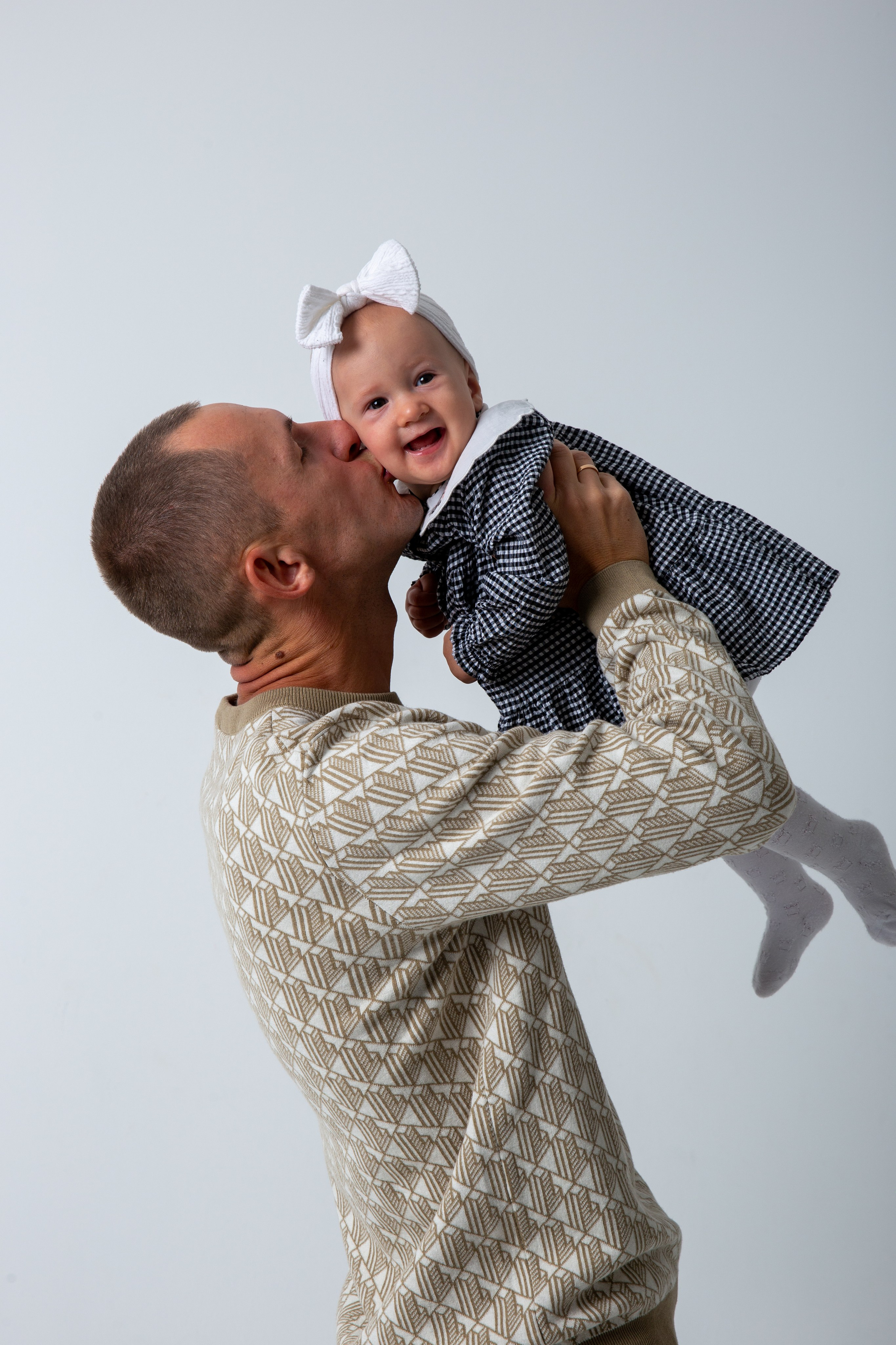 Екатерина и Александр Семейная съемка в студии. Семейный и детский фотограф в Москве и Московской области Ольга Иванютина