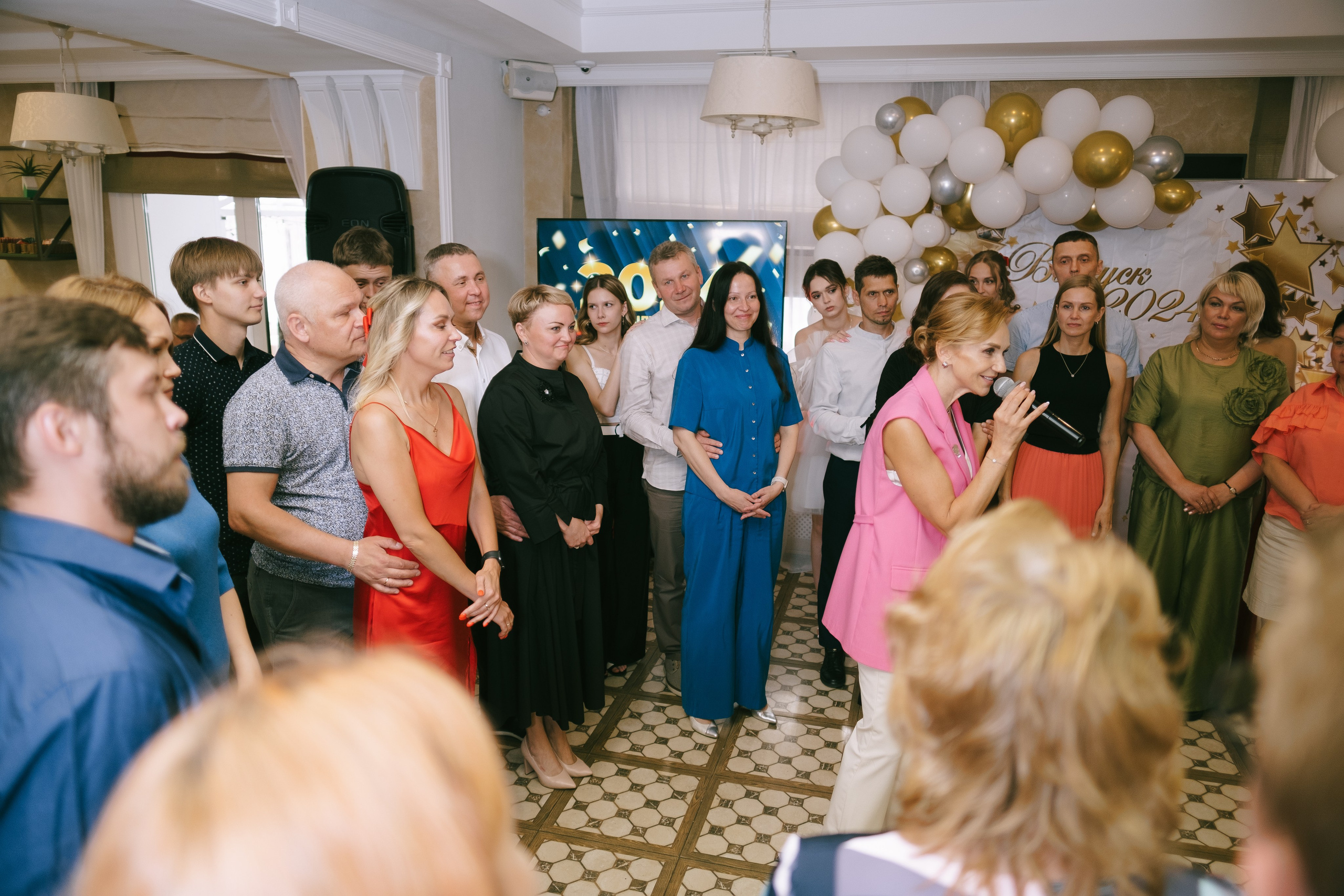 Выпускной школа 33. Свадебный и репортажной фотограф Денис Ожигин в Краснодаре и Краснодарском крае