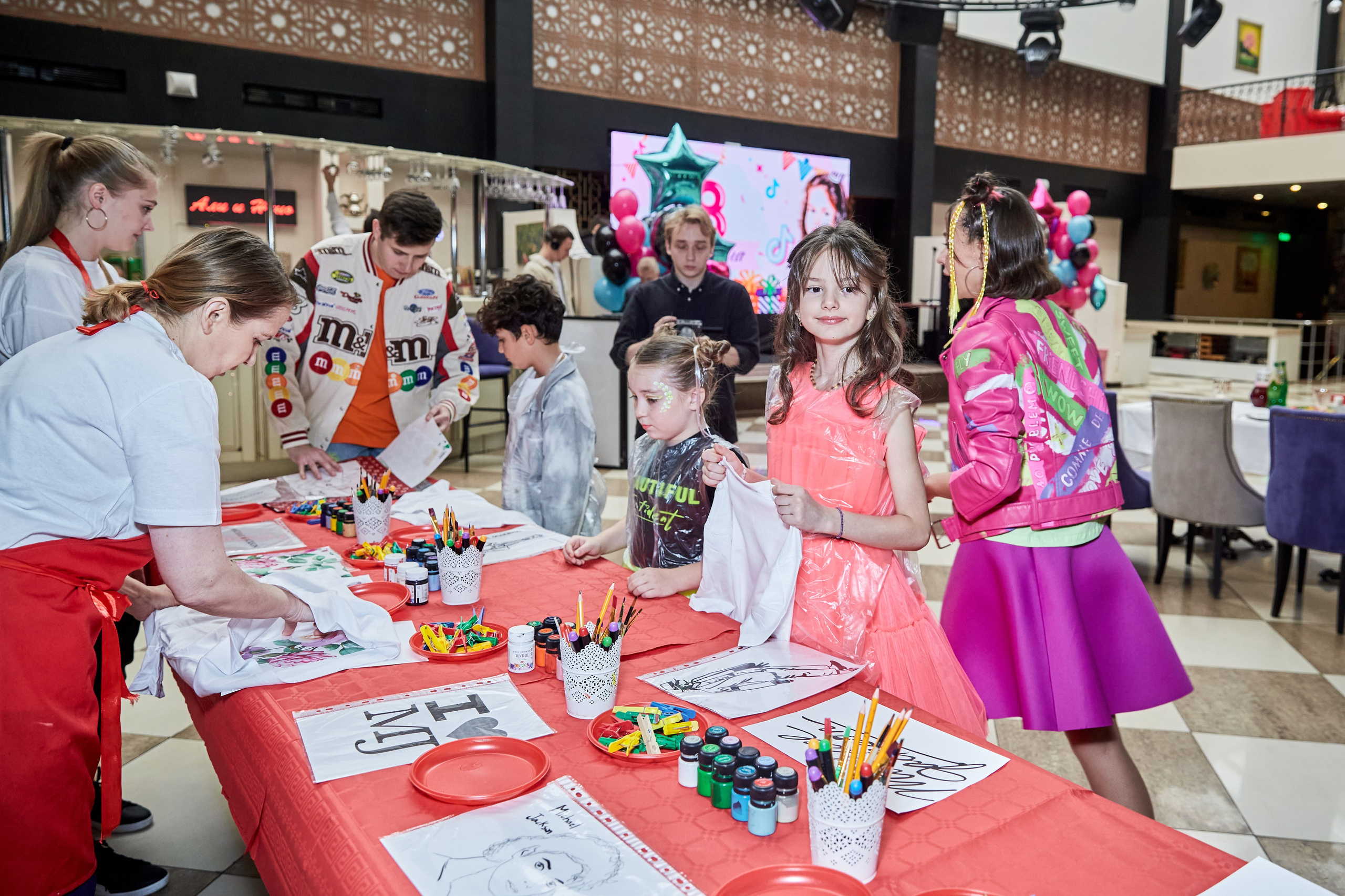 Большой День рождения девочки. Budanovaphoto.ru