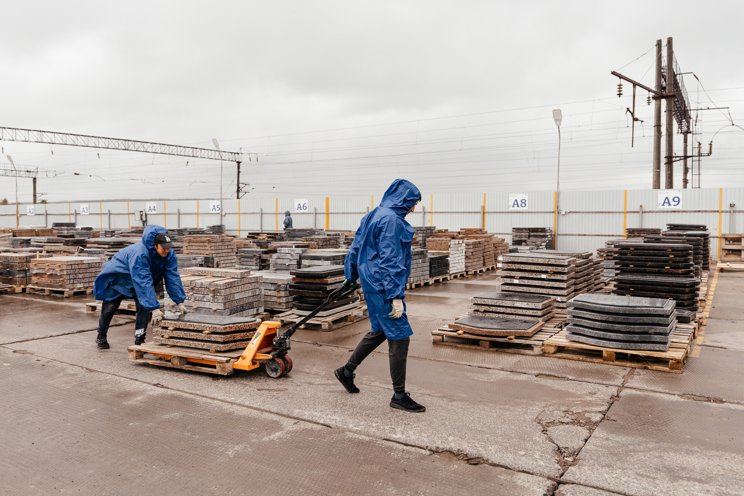 Камнеобрабатывающий завод. Ваш самый лучший фотограф!