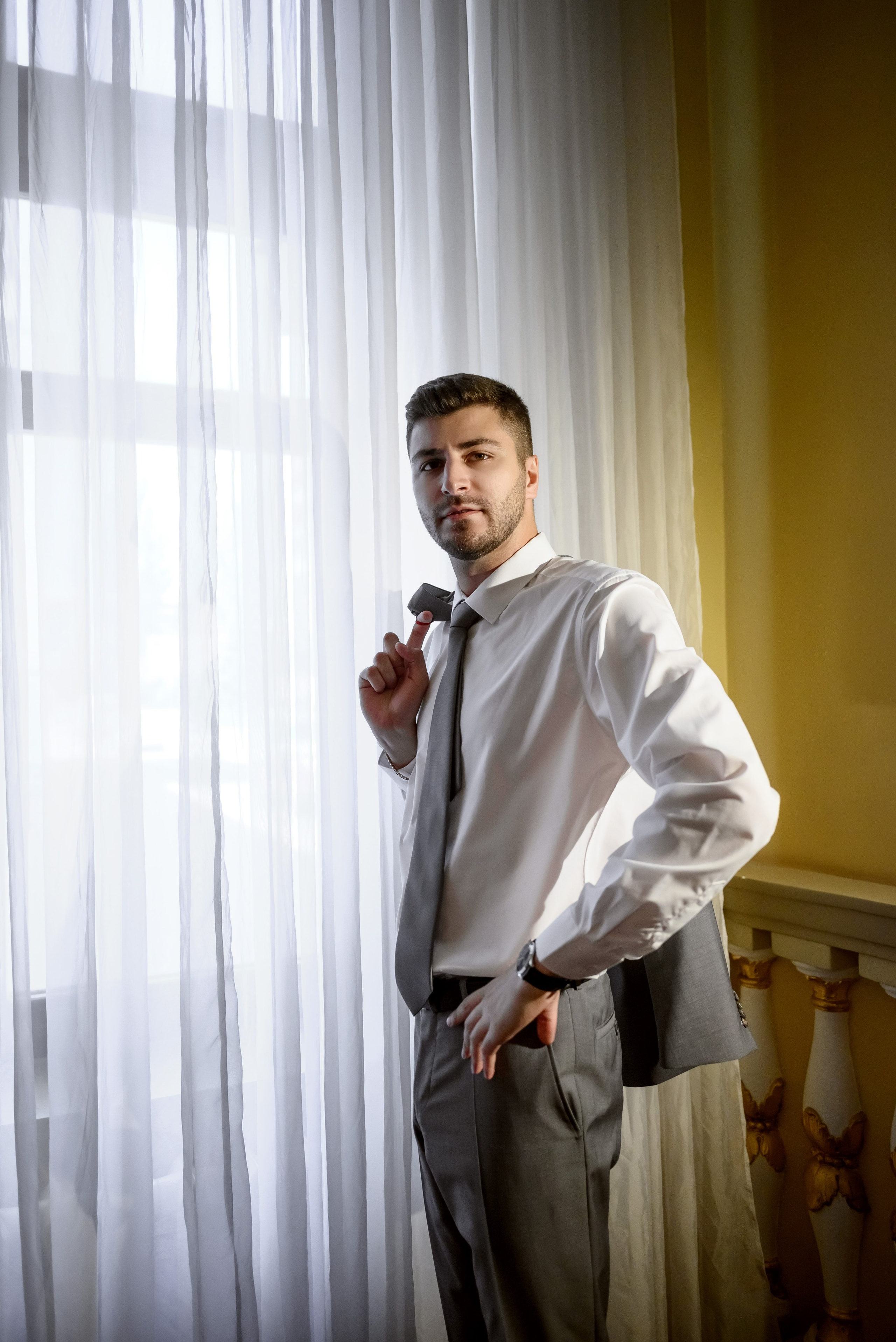 Прогулка в театре и по центру города. Юлия Басня семейный и свадебный фотограф в Донецке