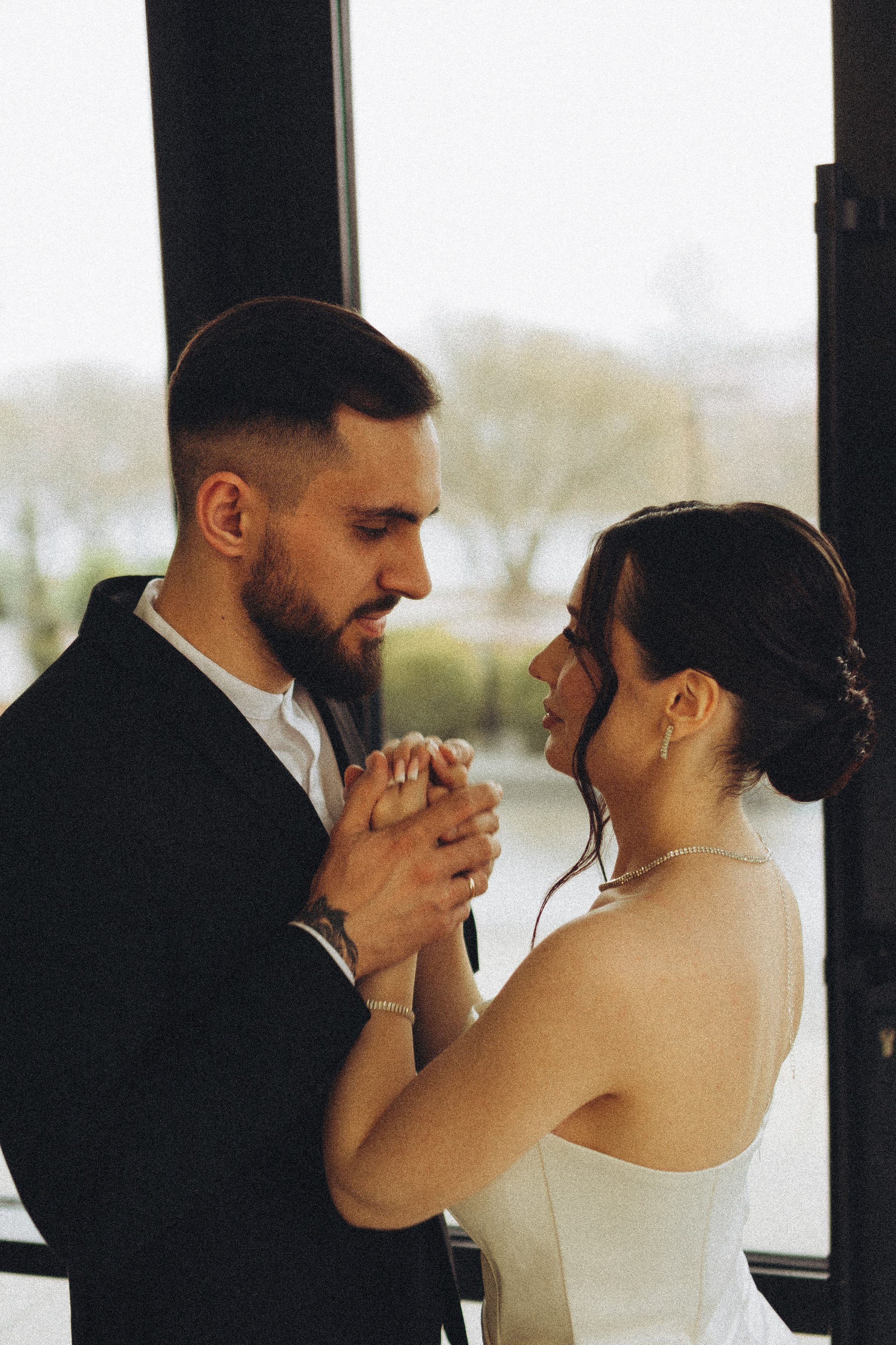 СВАДЕБНАЯ СЬЕМКА СБОРОВ ЖЕНИХА И НЕВЕСТЫ В ОТЕЛЕ И ТАКЖЕ ФОТОСЕССИИЯ В ОТЕЛЕЕ МЕГАПОЛИС БРЯНСК. Профессиональный фотограф, Санкт-Петербург — Виктория Богомолова