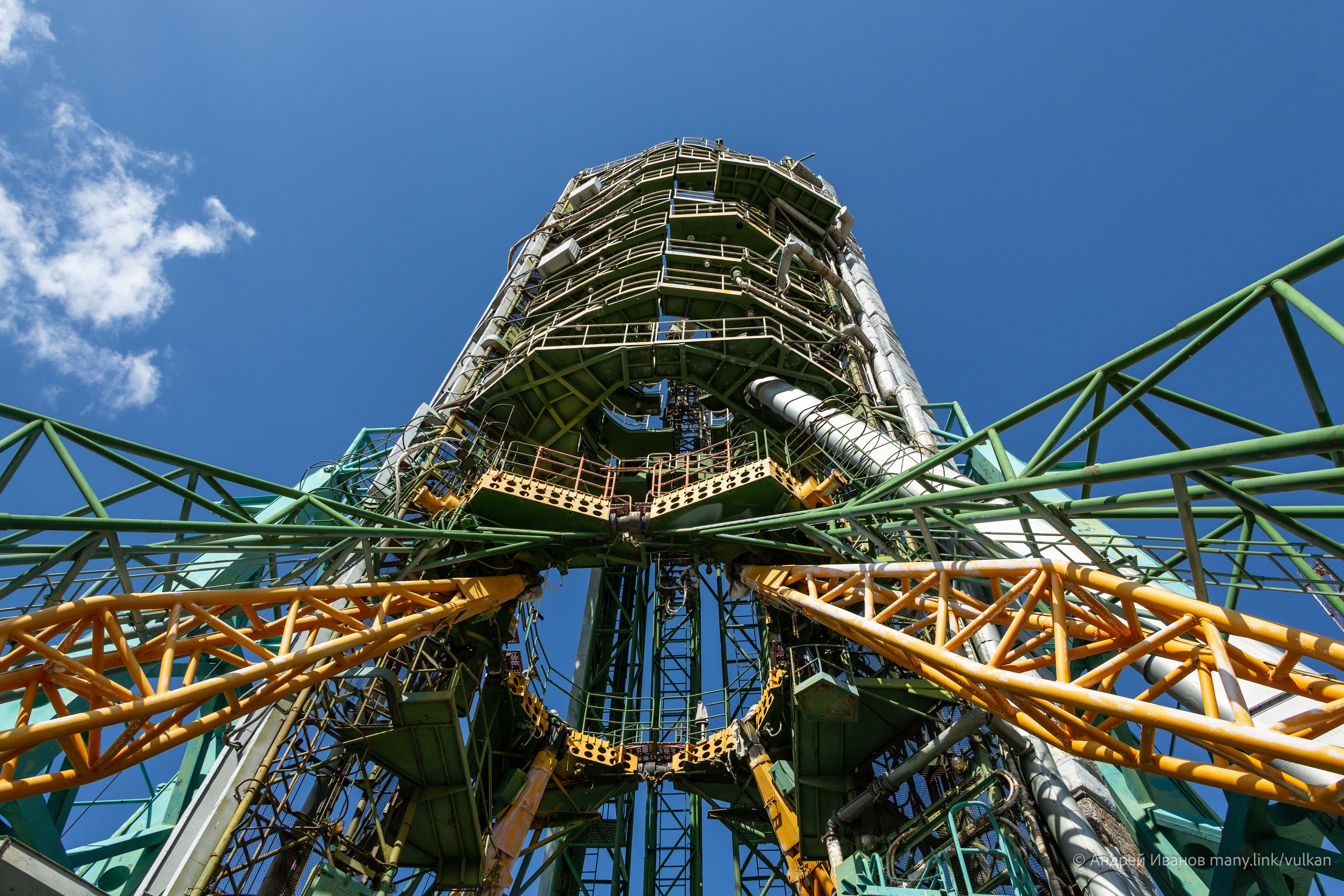 Перелёт на Байконур в 2026 г на самолётах АОН. Фотоальбом показывающий увлекательный мир авиации и мир медведей Андрея Иванова