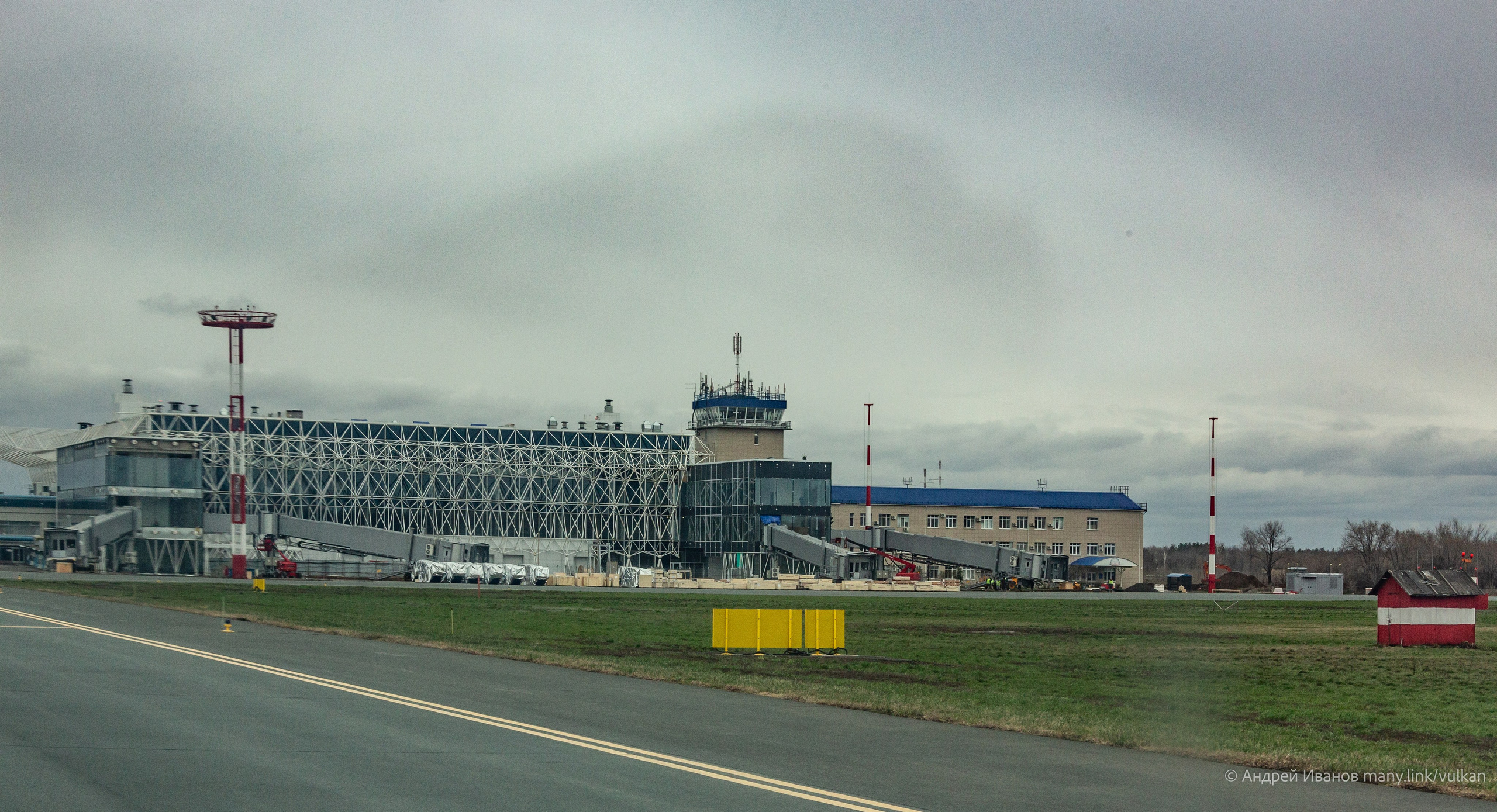 Перелёт на Байконур в 2026 г на самолётах АОН. Фотоальбом показывающий увлекательный мир авиации и мир медведей Андрея Иванова