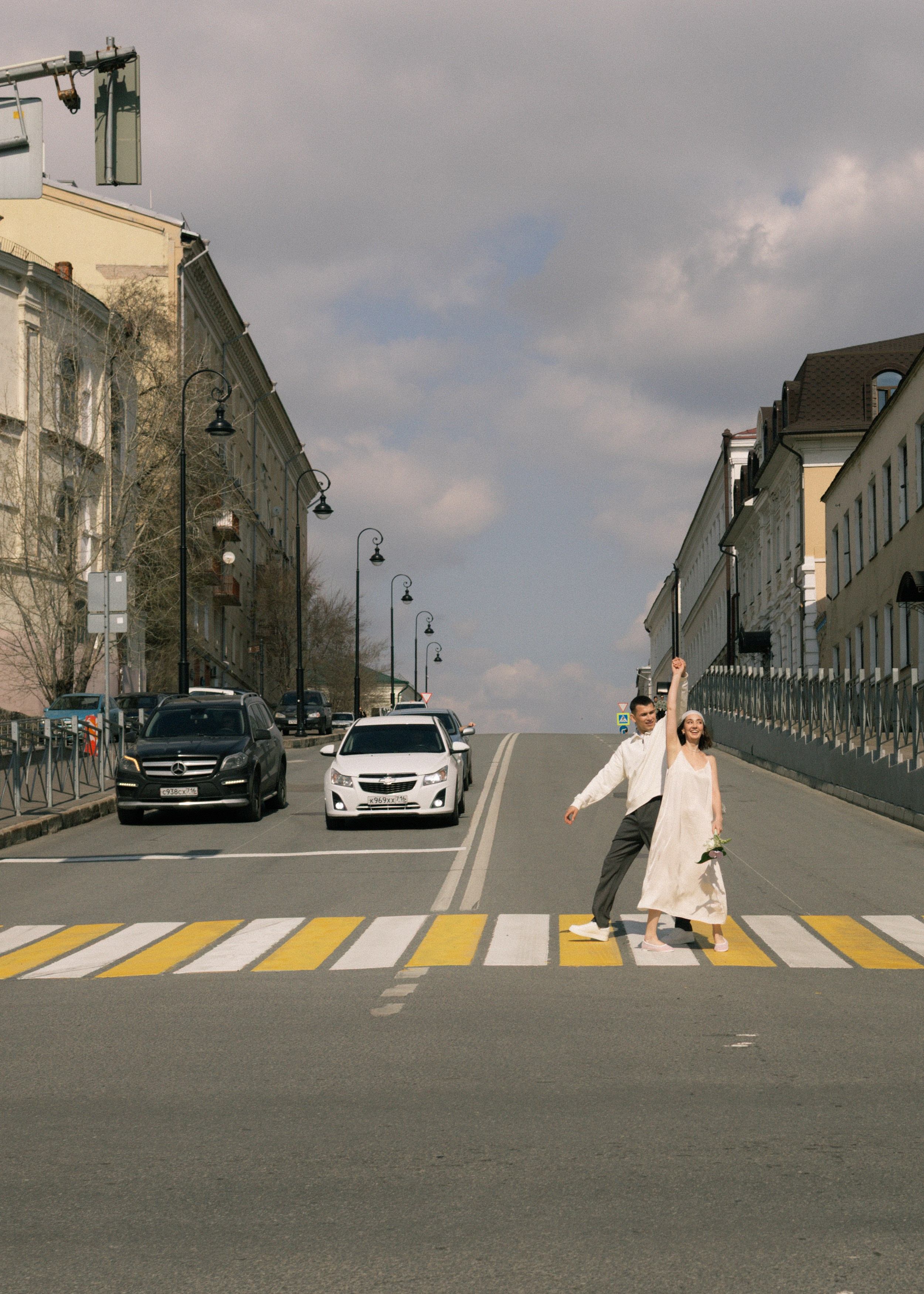 Диана и Руслан. Гуляя по городу | 15.05.2025. Фотограф Зарина. Казань