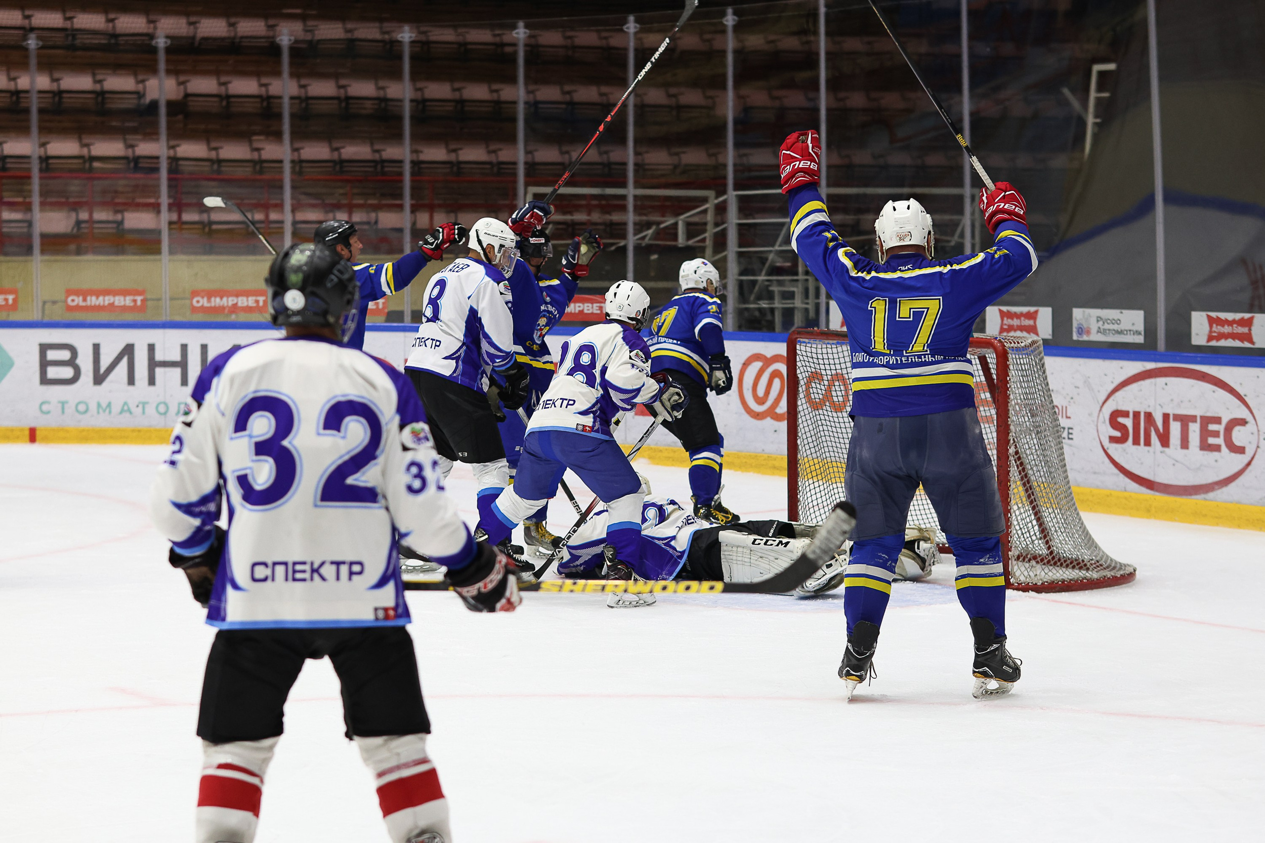 НПХЛ Саратов. Фотограф Дмитрий Алексеев