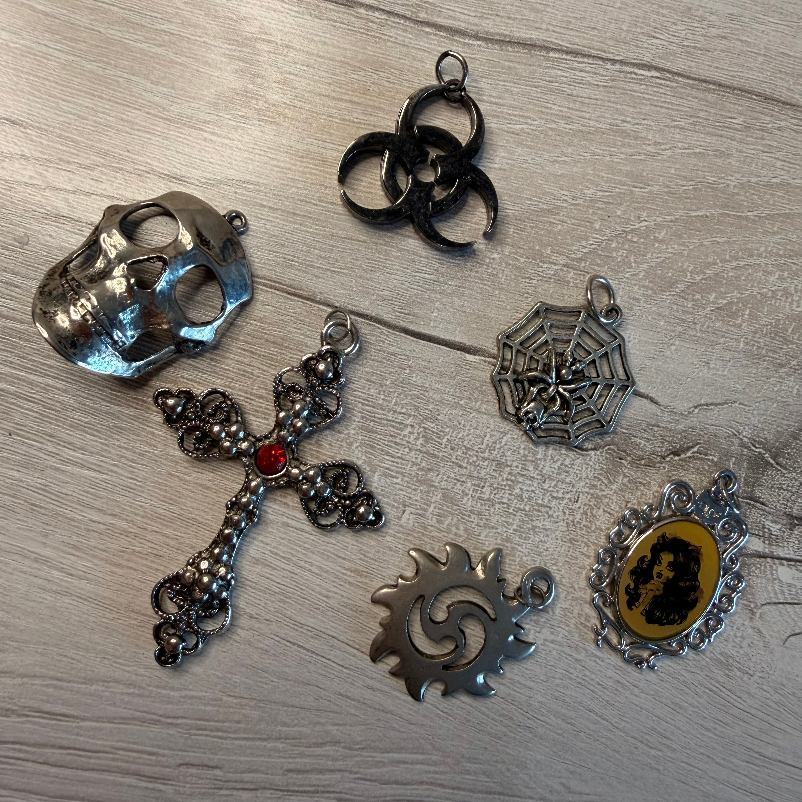 Украшения в аренду. Аренда костюмов, платьев и реквизита для фотосессий на Камчатке