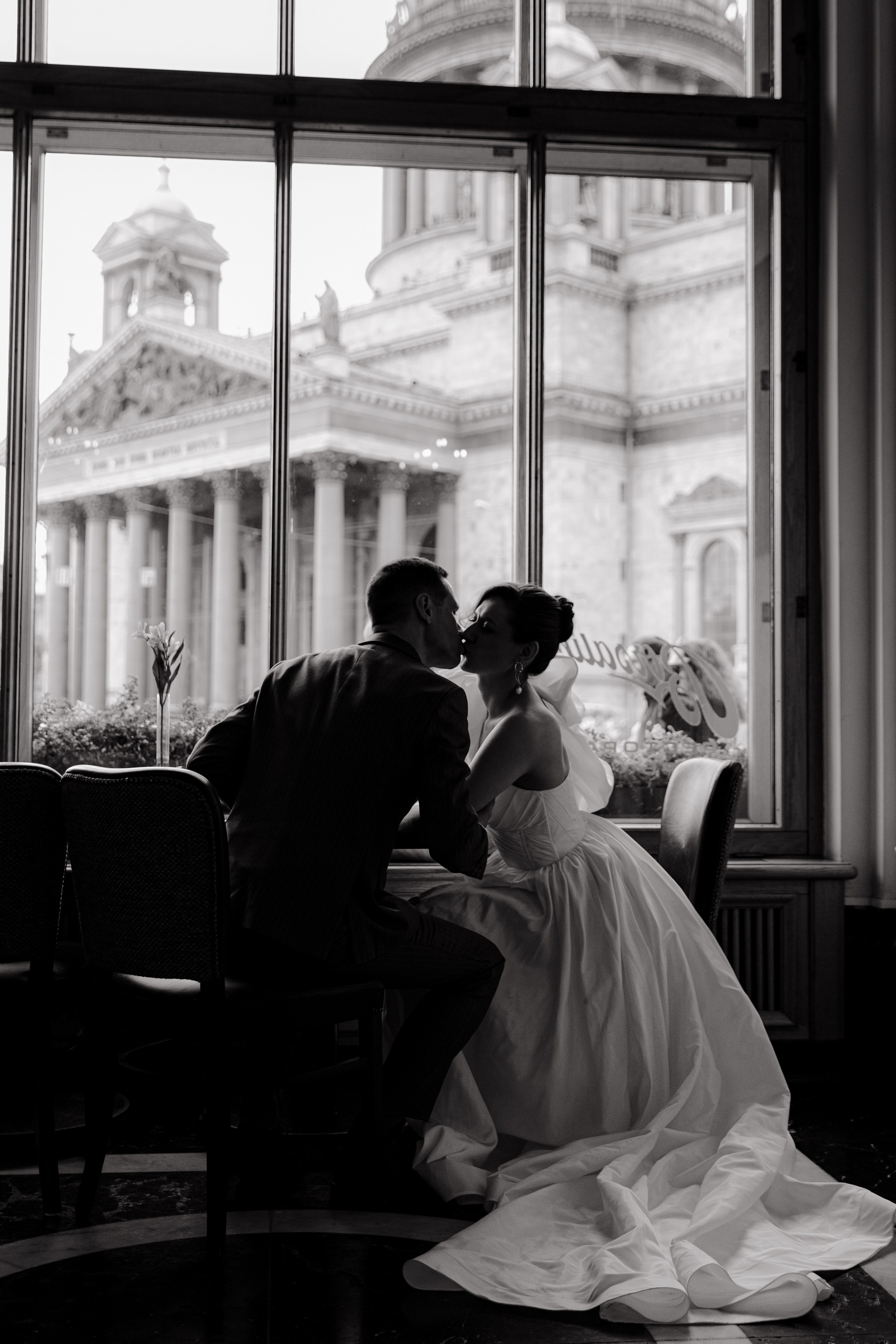 Свадебный фотограф в Санкт-Петербурге Илья Михеев