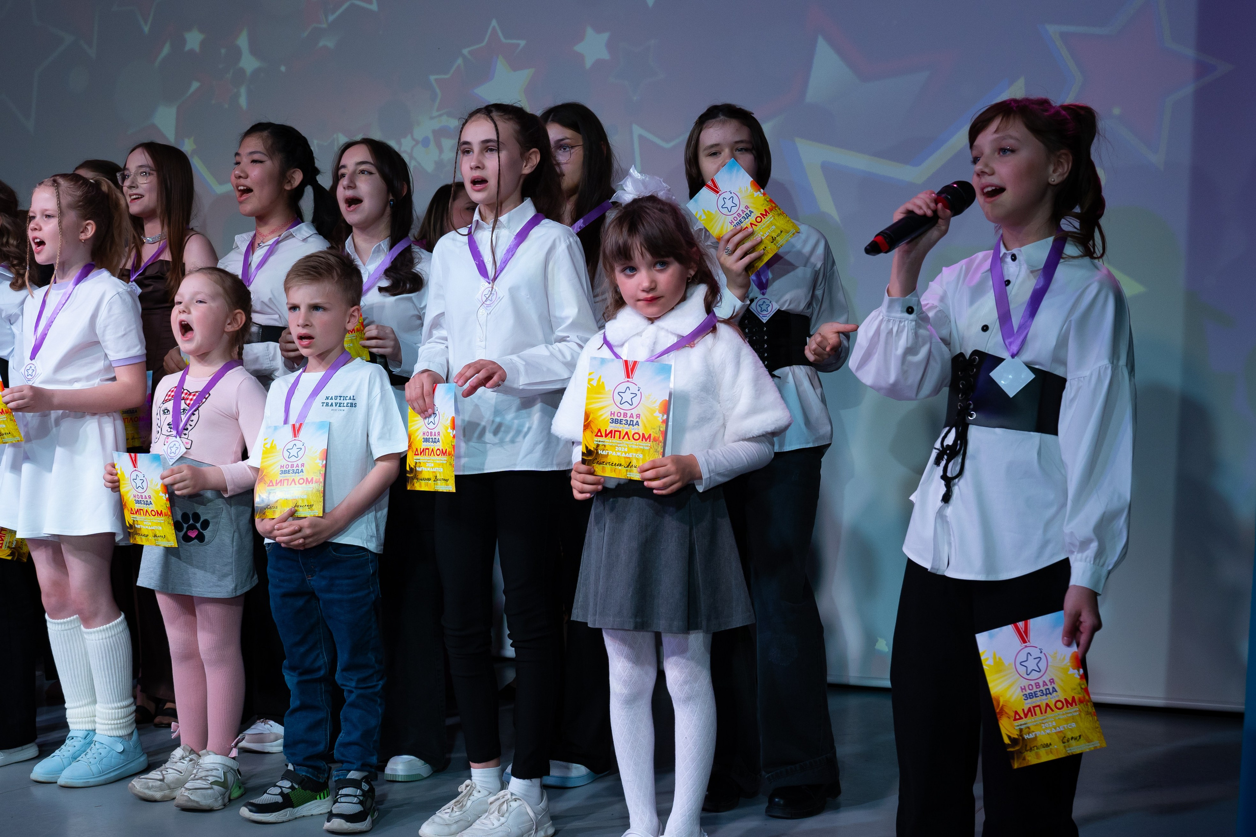Отчетный концерт продюсерского центра «Новая Звезда». Фото / Видеосъемка в Москве