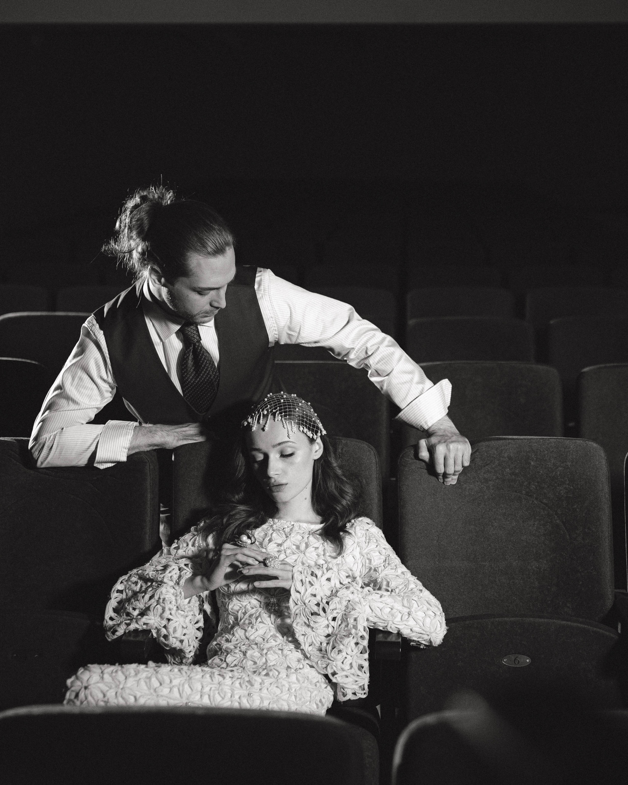 Свадебная история во дворце культуры с собаками