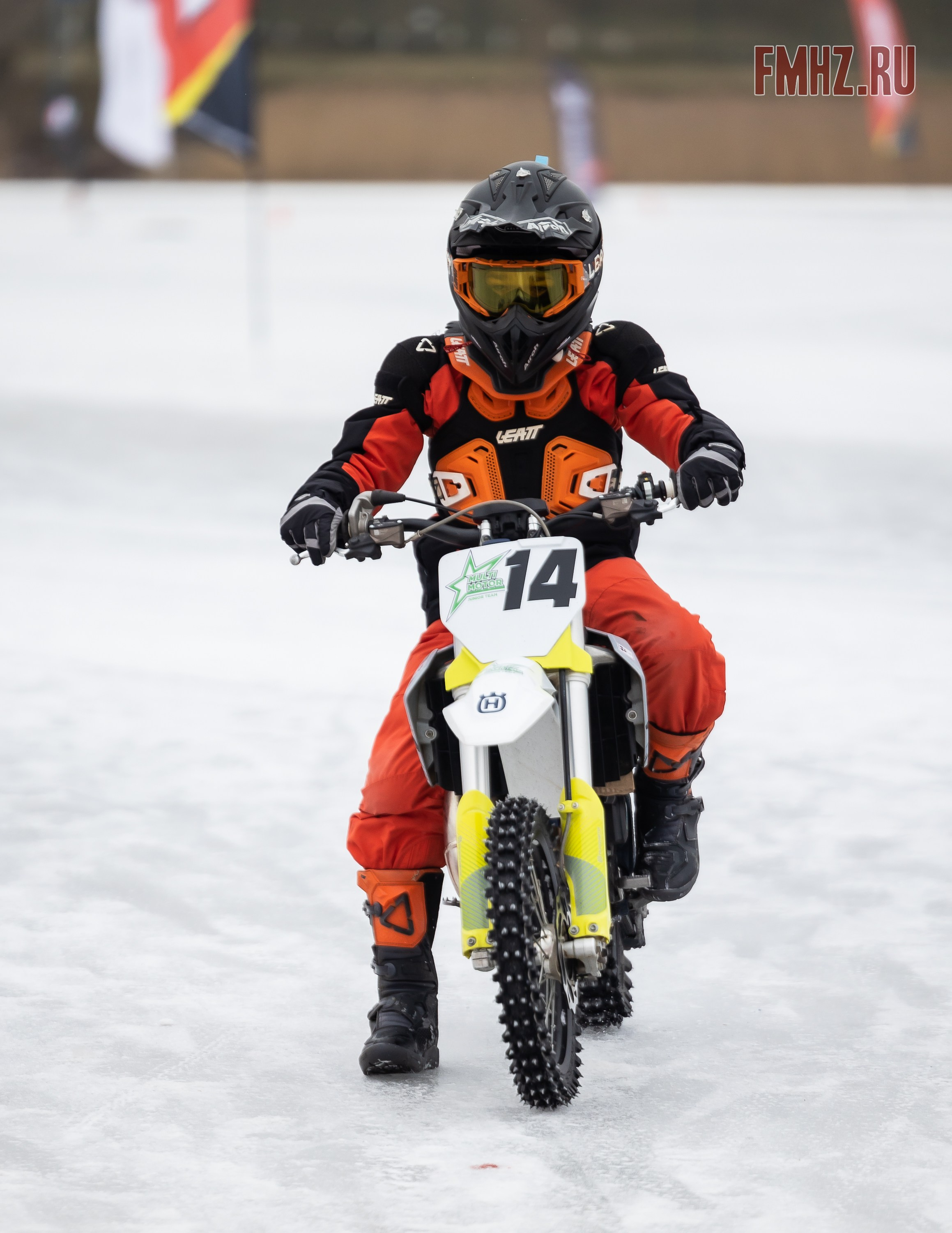 Первый этап Кубка МФР по мотокроссу на льду Большого Крылатского пруда в Москве. 8 февраля 2025 г. Фотограф Владимир Охрименко