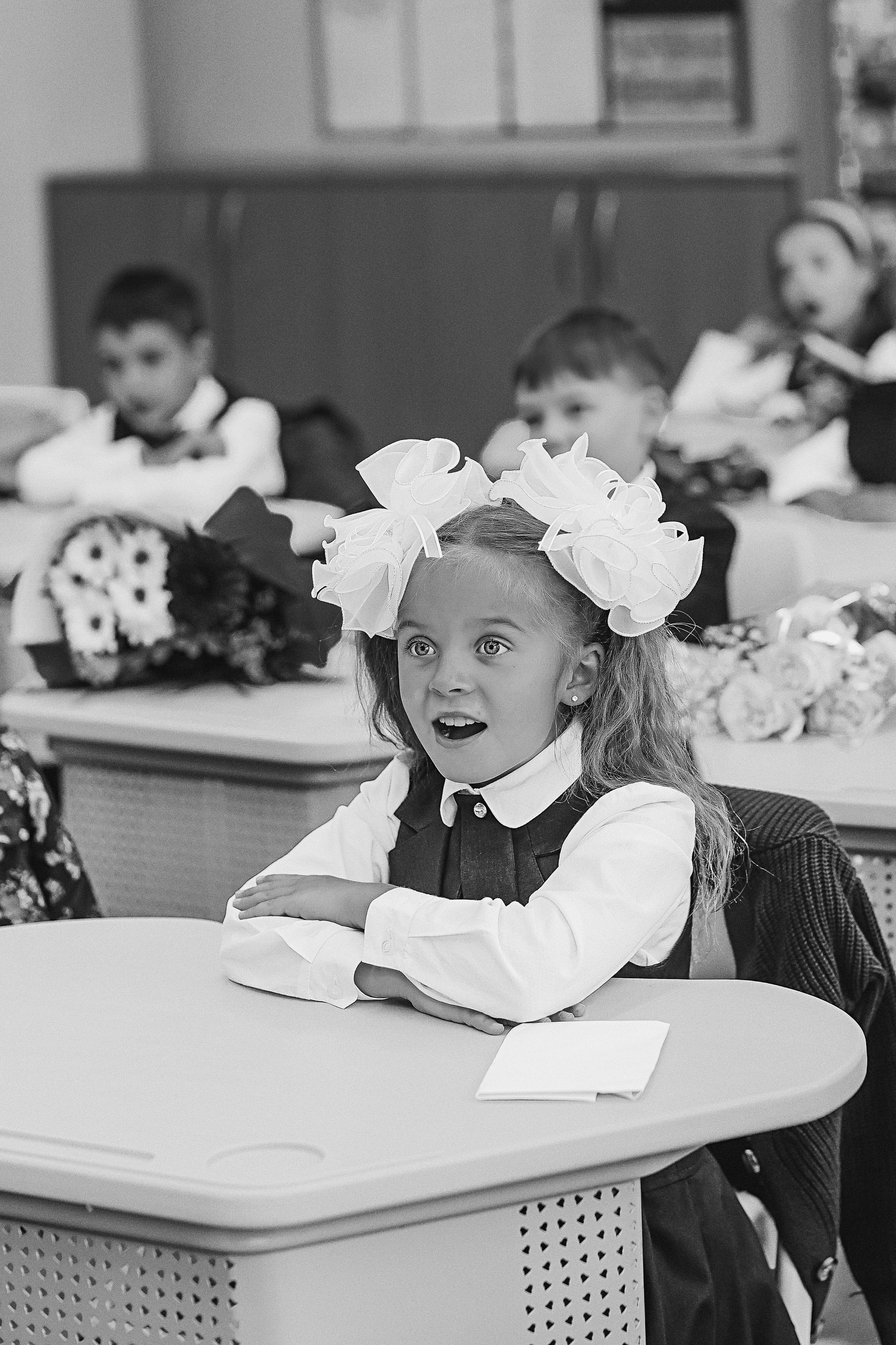 1 сентября линейка+кл час+портреты. Семейный фотограф Тюмень, фотограф на роды Салмина Мария