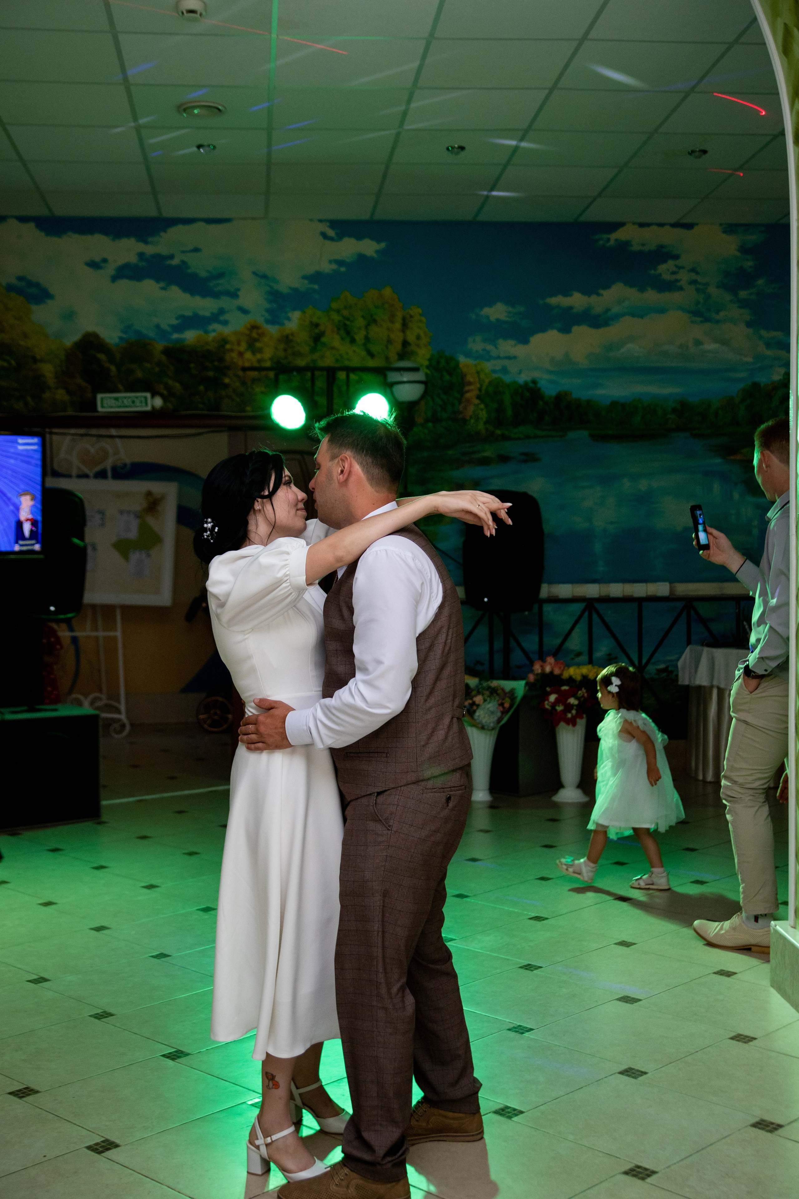 Виктор + Влада. Свадебный и семейный фотограф в Михайловке Полина Крипс