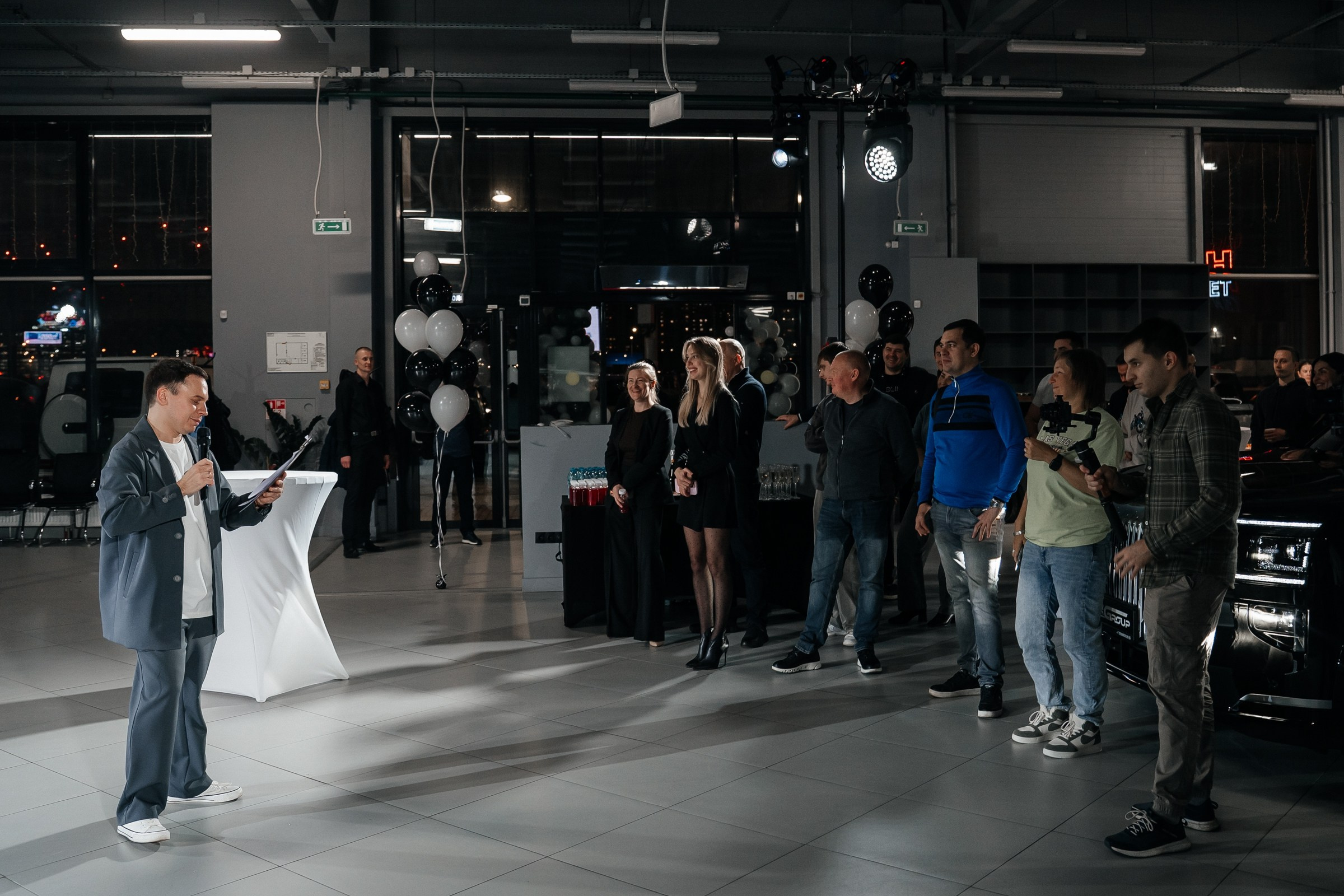 ПРЕЗЕНТАЦИЯ АВТО В FAKER AUTO GROUP. Семейный и репортажный фотограф в Москве Оксана Шилова