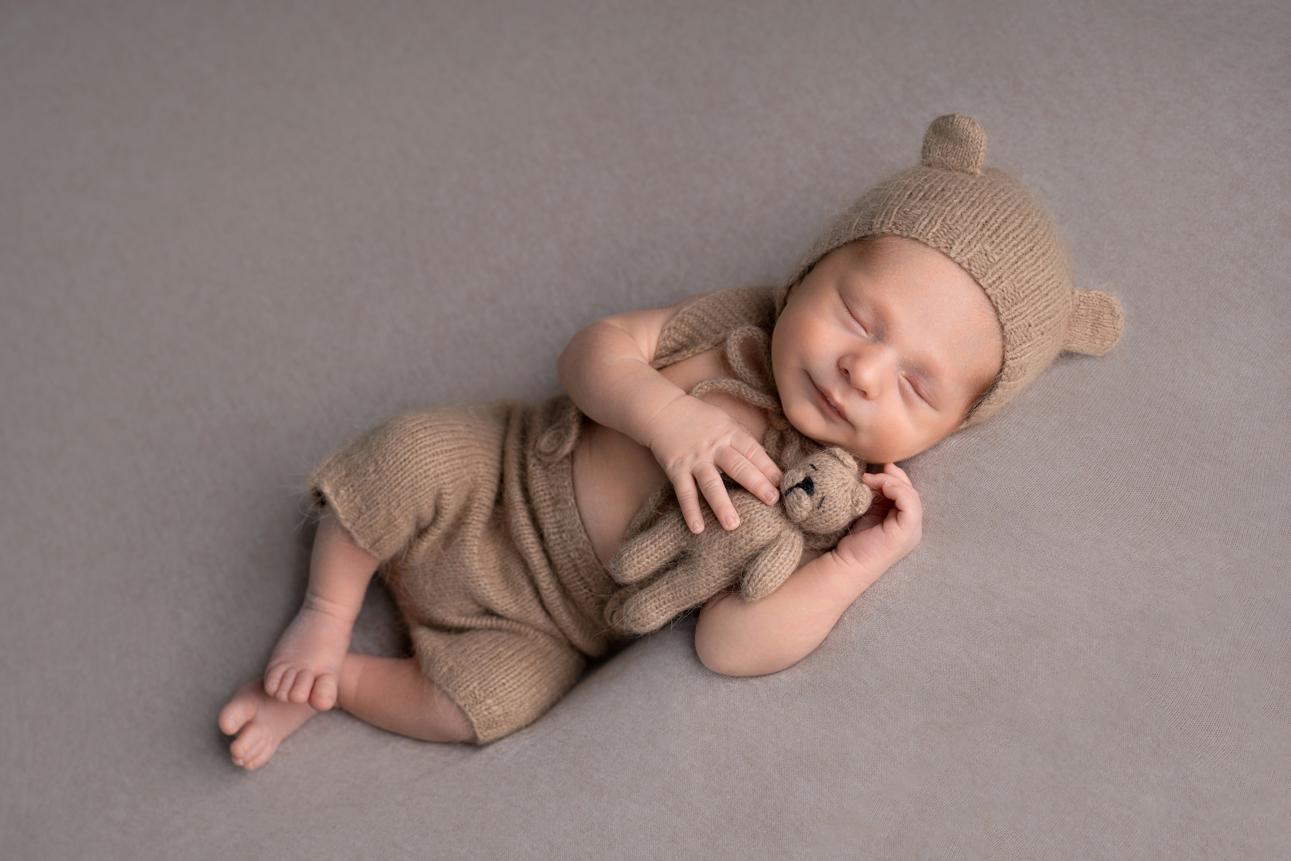 Ньюборн. Фотограф новорожденных Оренбург и свадебный фотограф Оренбург