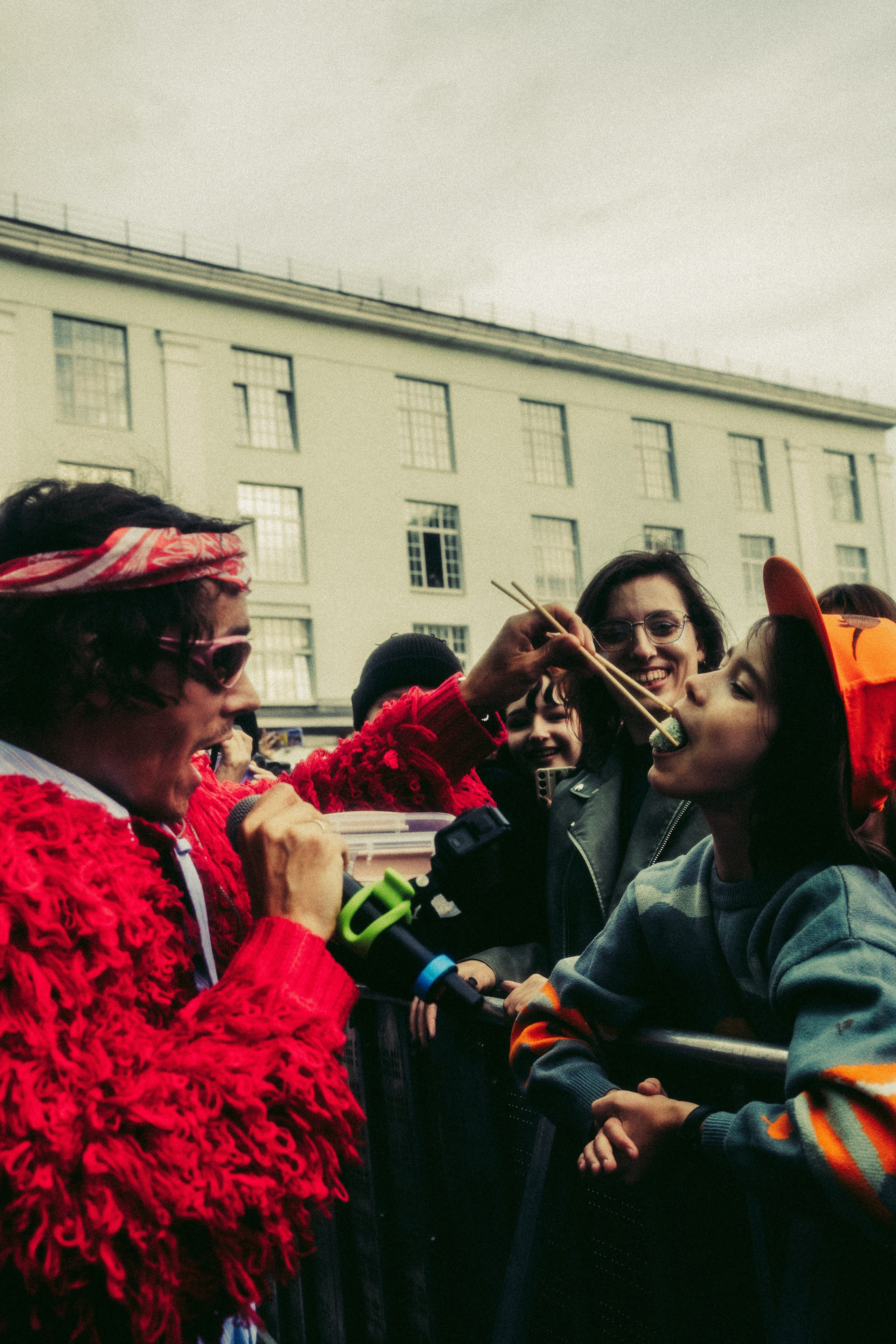 Антон тут рядом. Свадебный фотограф в Санкт-Петербурге Марина Фесенко