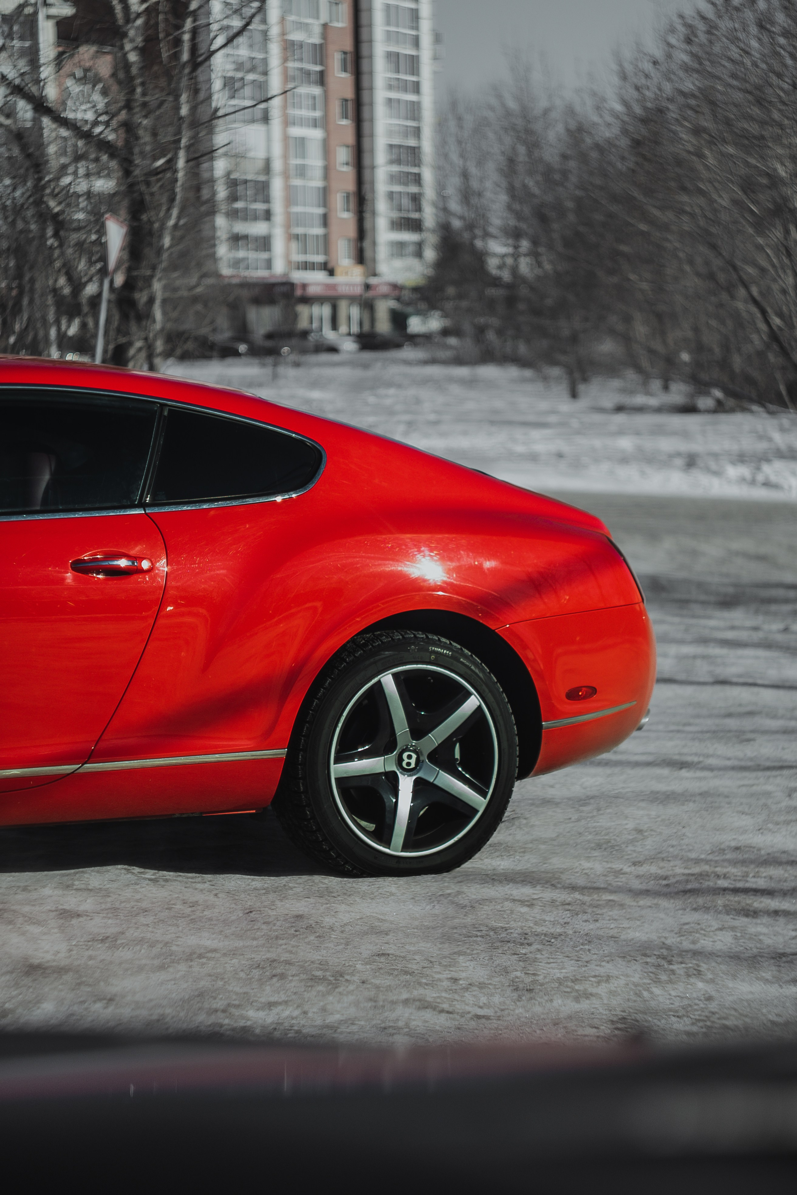 Bentley Continental GT. Фотограф, видеограф и пилот дрона на Байкале