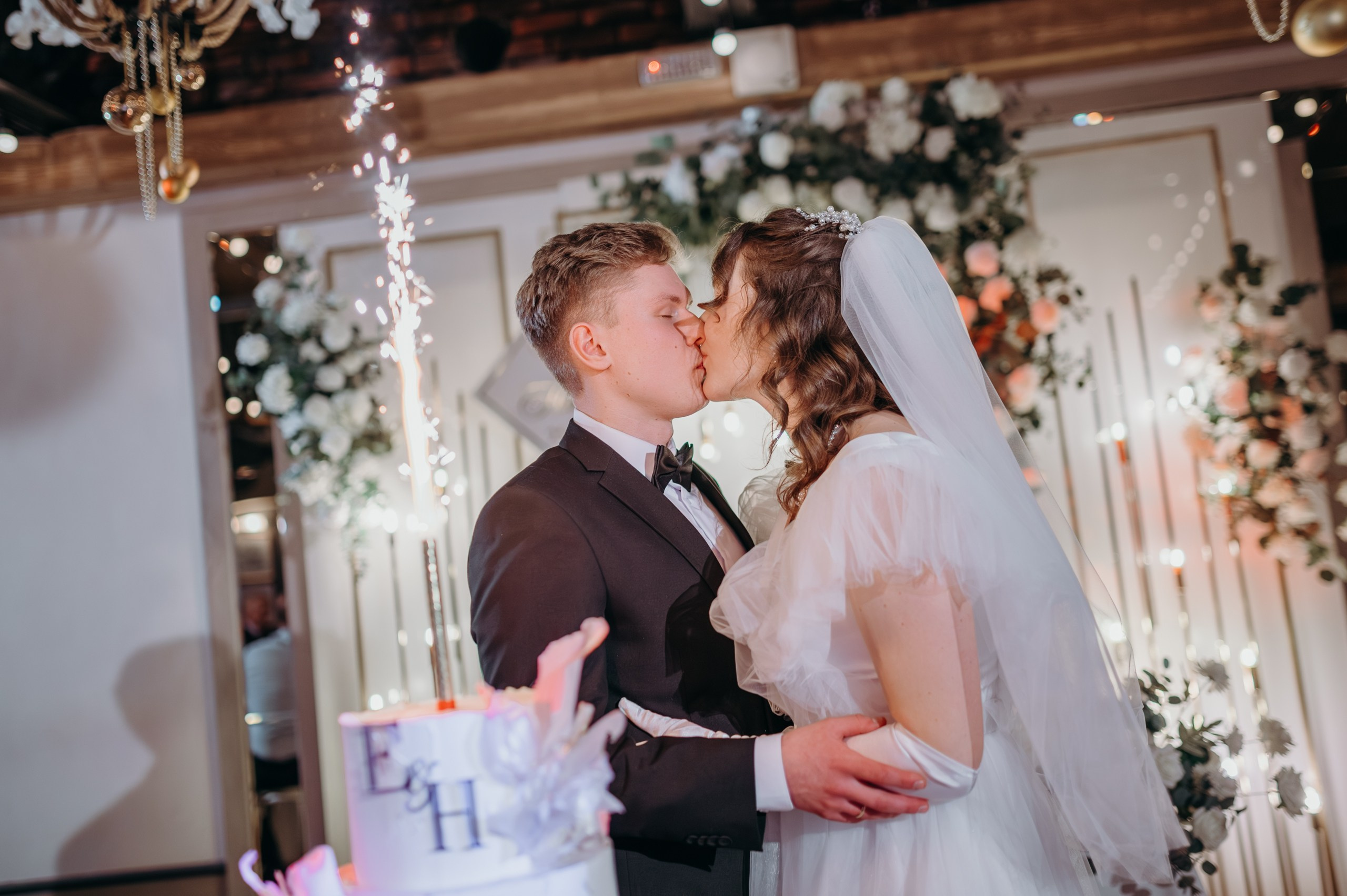 Свадьба Елены и Николая. Репортажный фотограф в Кирове Александр Лутошкин