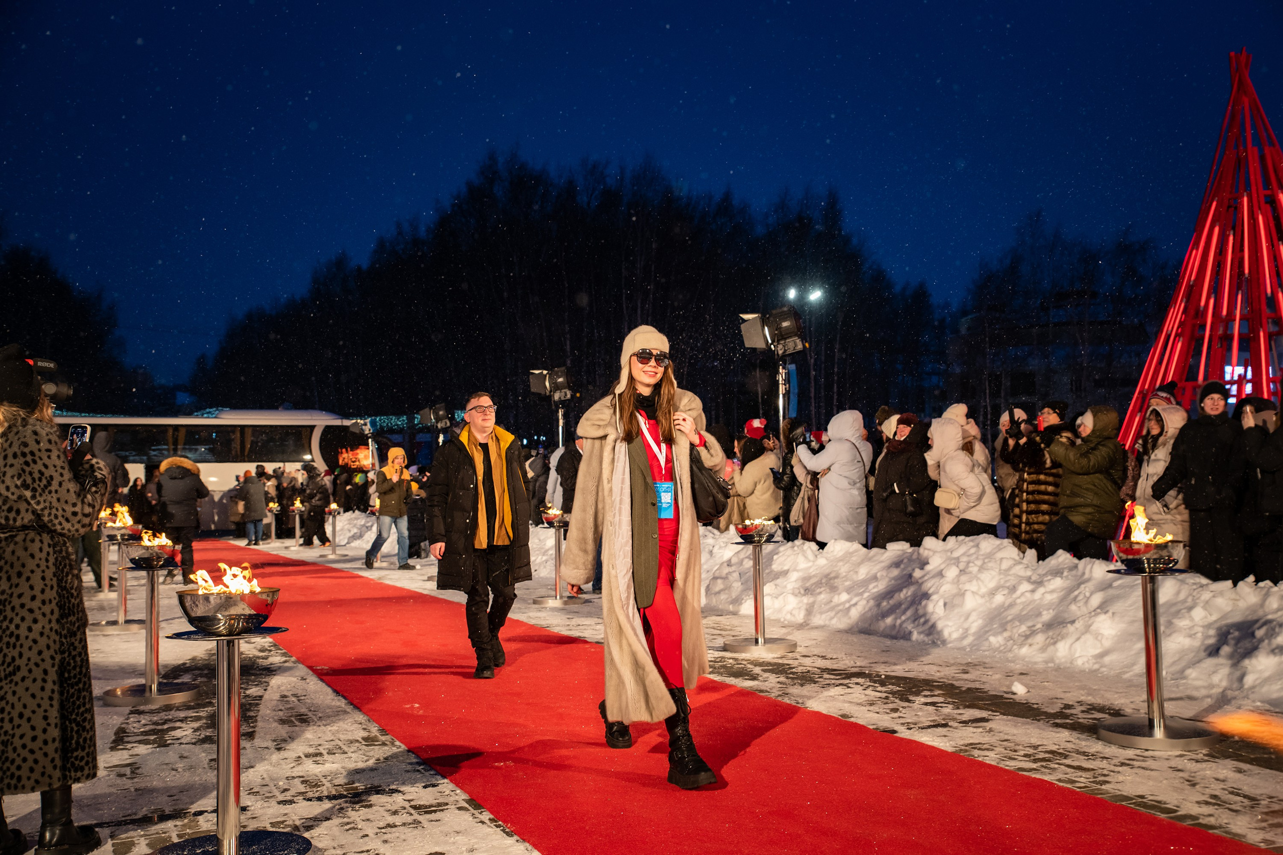 XXIII Международный фестиваль кинематографических дебютов «Дух огня». Фотограф в Ханты-Мансийске Евгений Жуланов