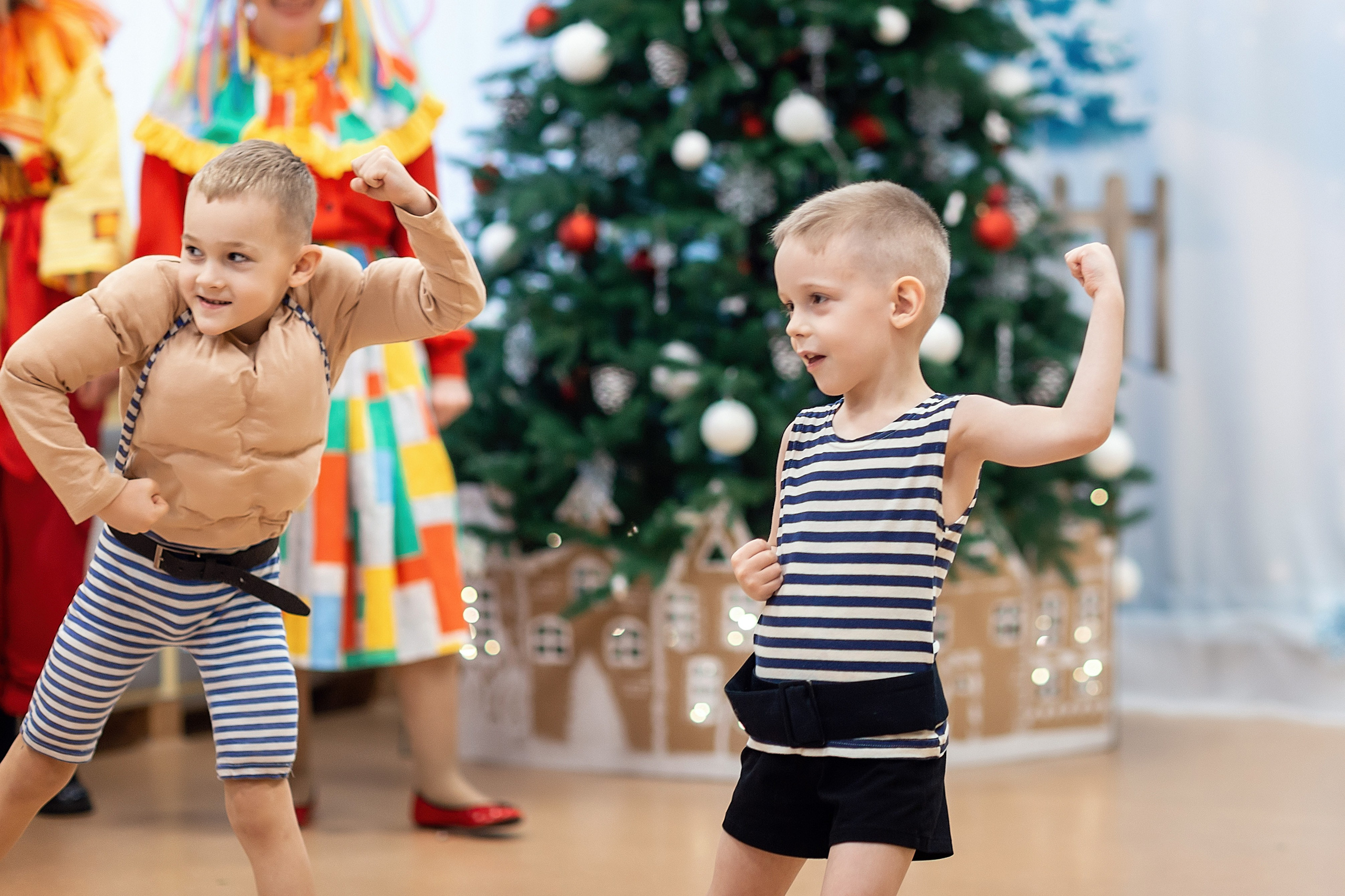 Утренник_"Веселый балаганчик» 2024. Семейный фотограф в Санкт-Петербурге