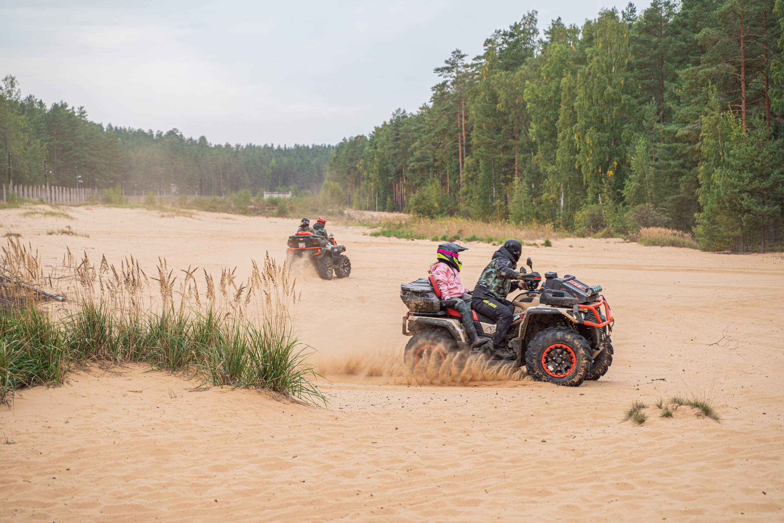 Квадровыезд —спортивный репортаж в Ленинградской области. Свадебный, семейный, портретный, репортажный фотограф в Санкт-Петербурге