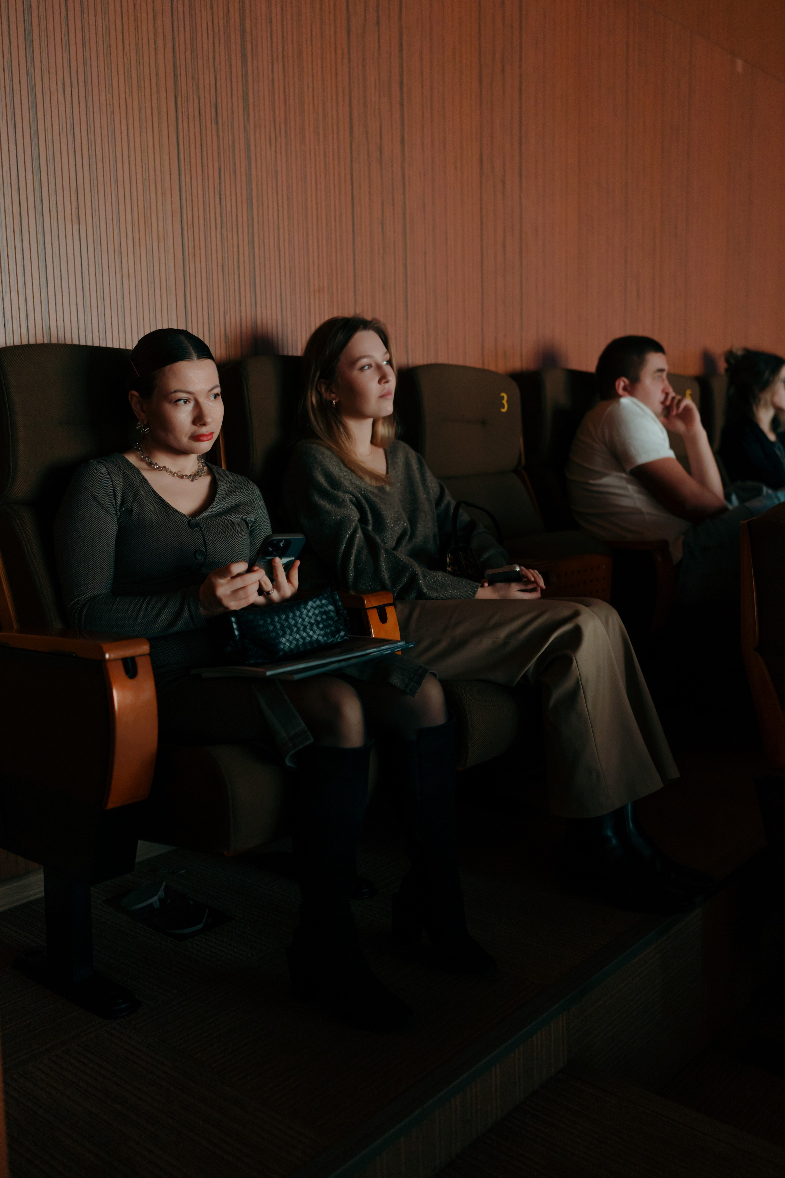 Репортажный фотограф на конференцию в Москве. Репортажный фотограф в Москве Саша Дружинина