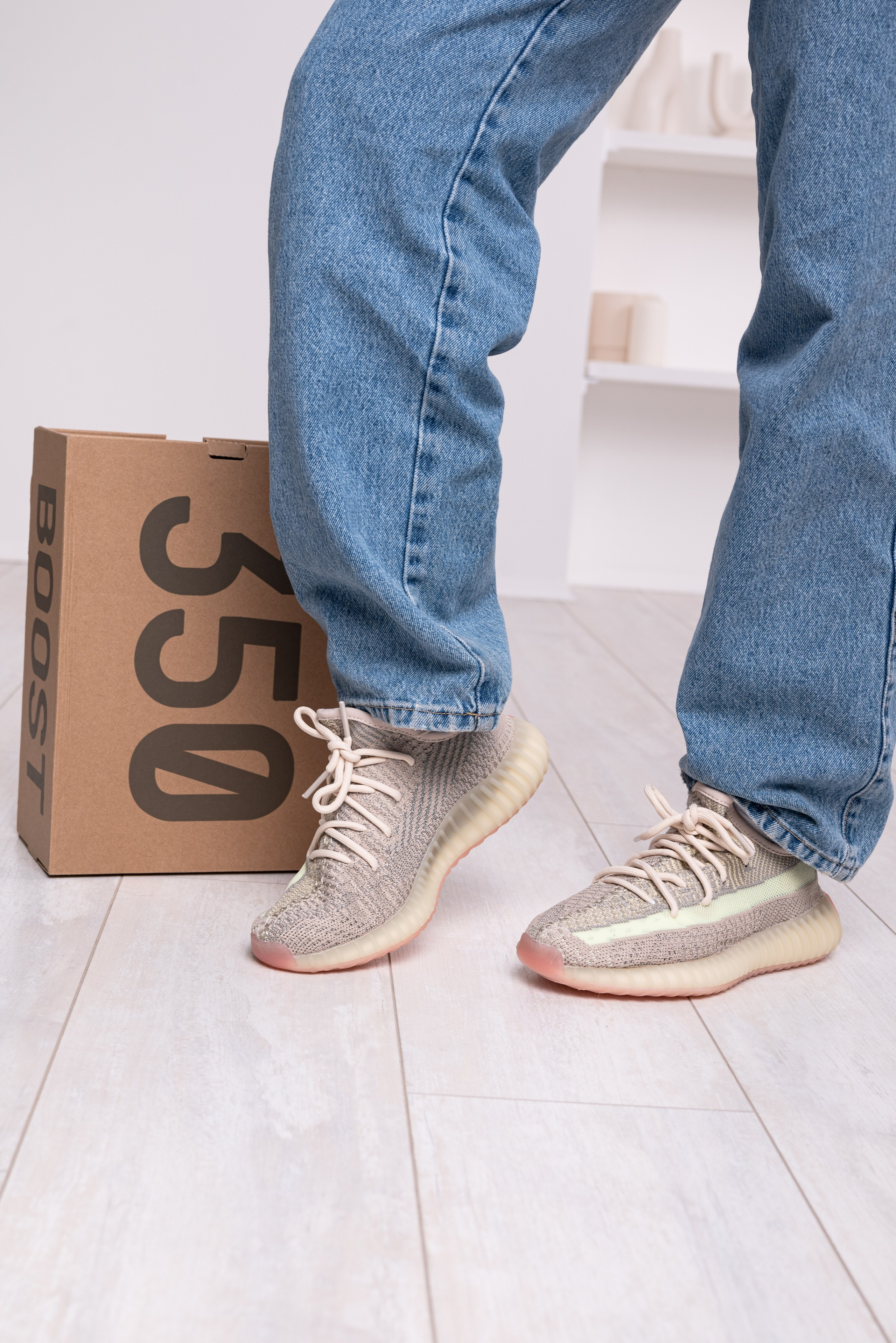 Кроссовки. Предметный фотограф, фото для маркетплейсов Пятигорск, КМВ