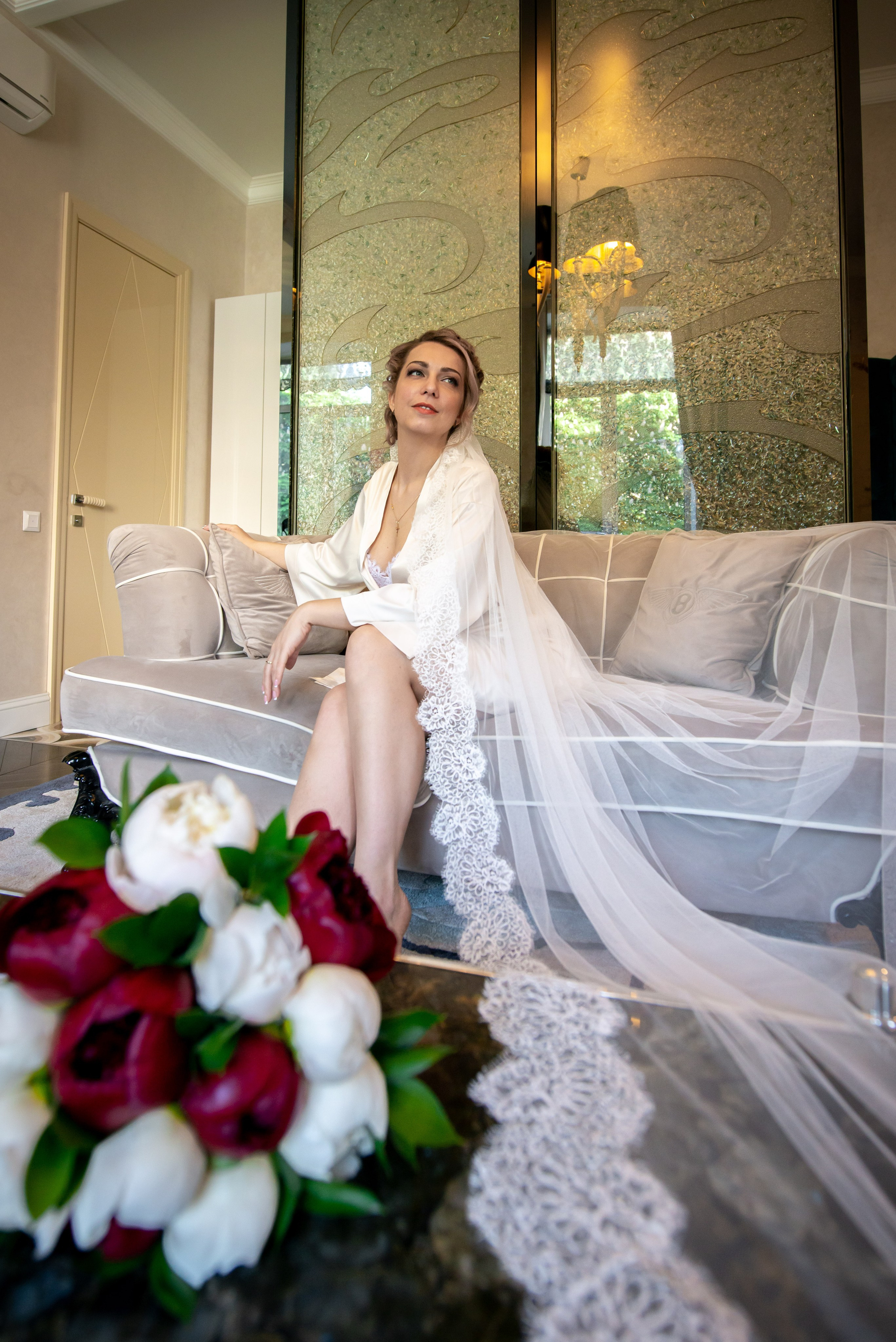 Юлия и Денис (фотосессия на Витебском вокзале и в Польском саду). Портретный, семейный и свадебный фотограф в Санкт-Петербурге и в Пушкине Ширяев Денис