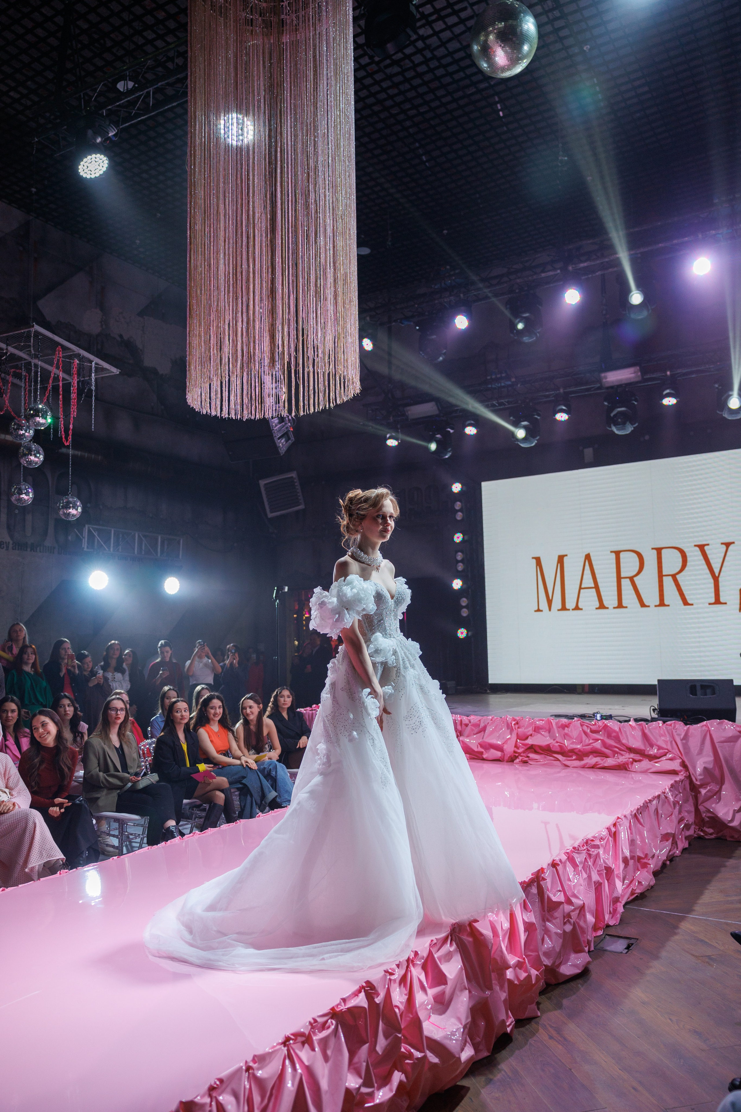 Показ Gabiano & Marry me. Свадебный и семейный фотограф Казань