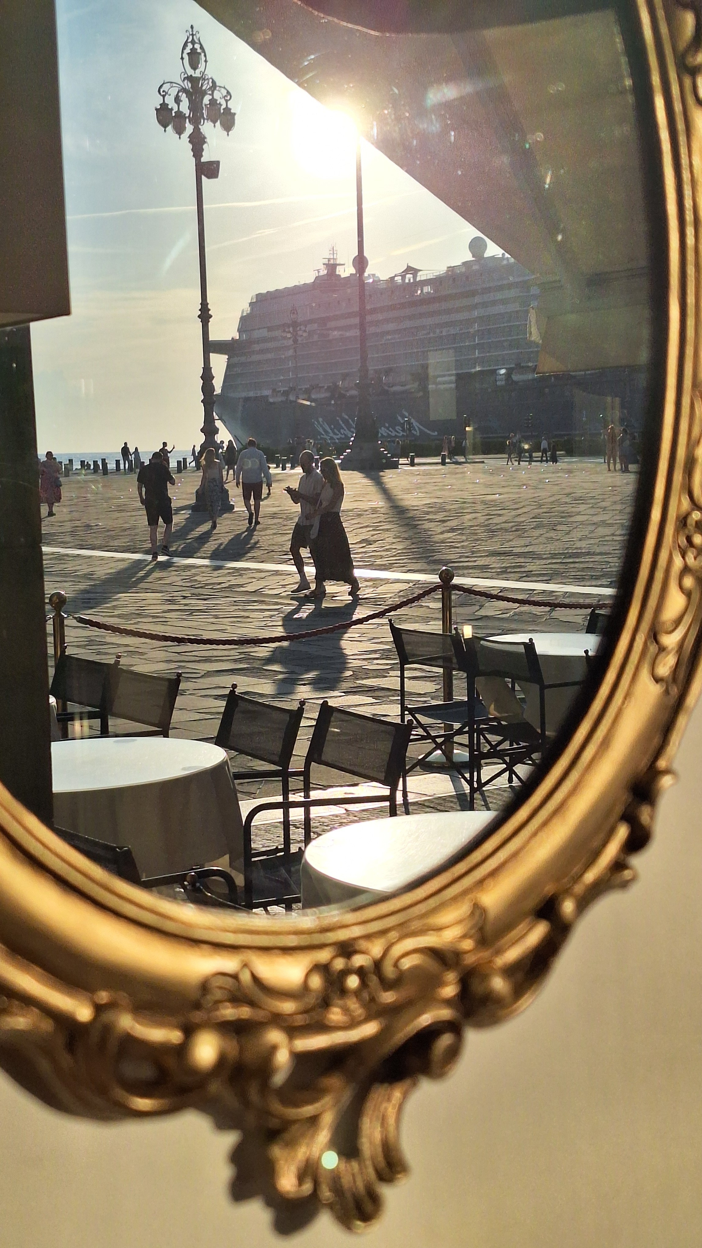 Riflessi. Fotografo Alina Imanbaeva Trieste e FVG