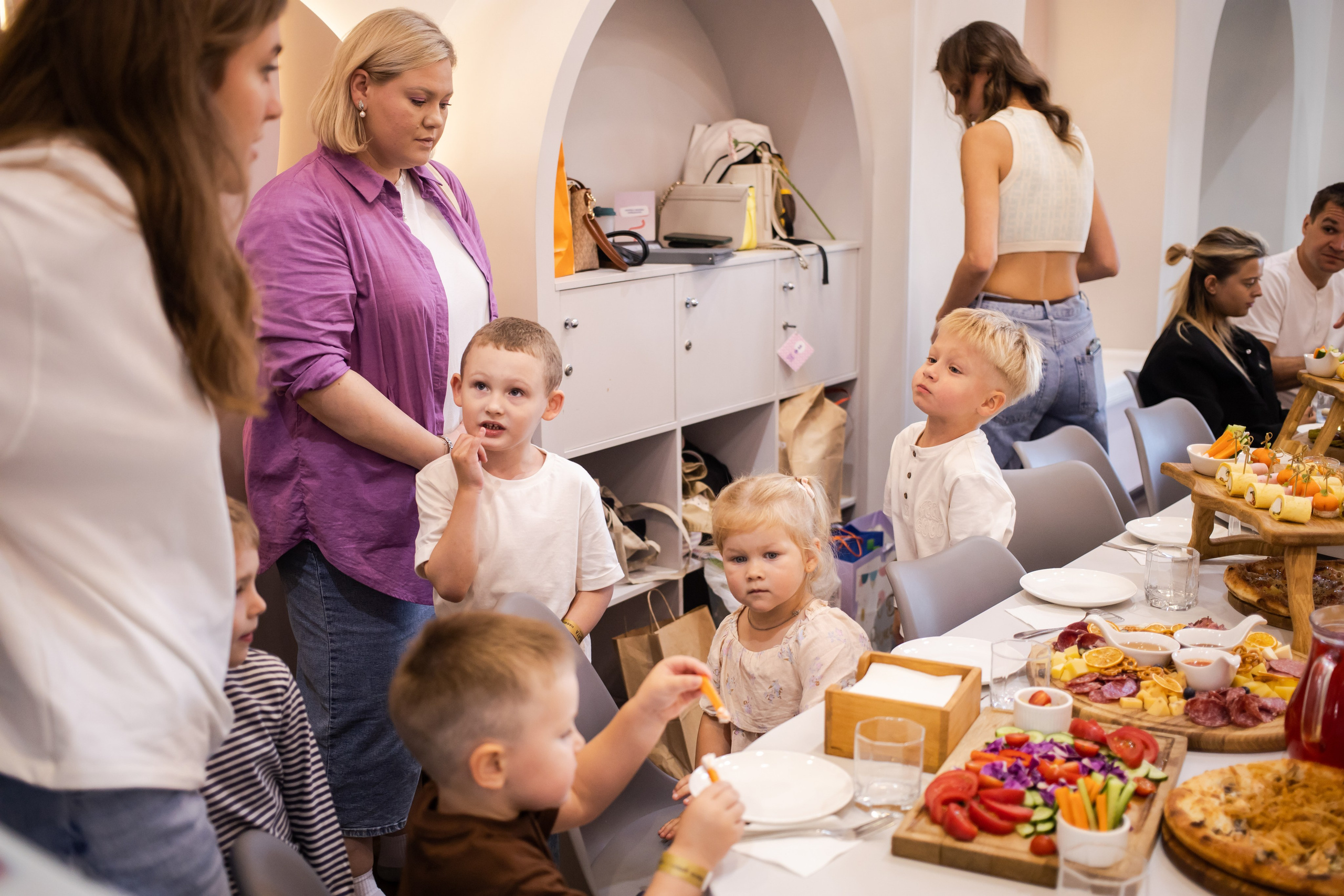 Марату 5. Фотографии с любовью