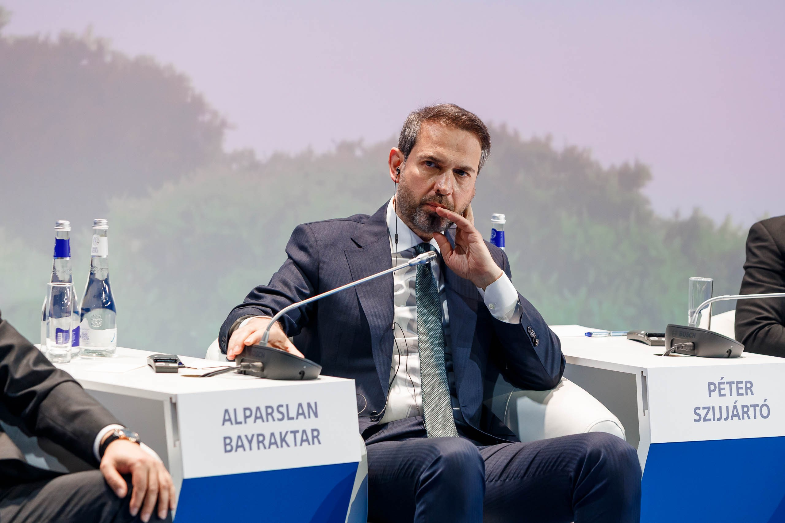 Подписания соглашений на форуме ATOM EXPO XIII 2024 в Сириусе. Репортажный фотограф в Москве, Сочи и Санкт-Петербурге