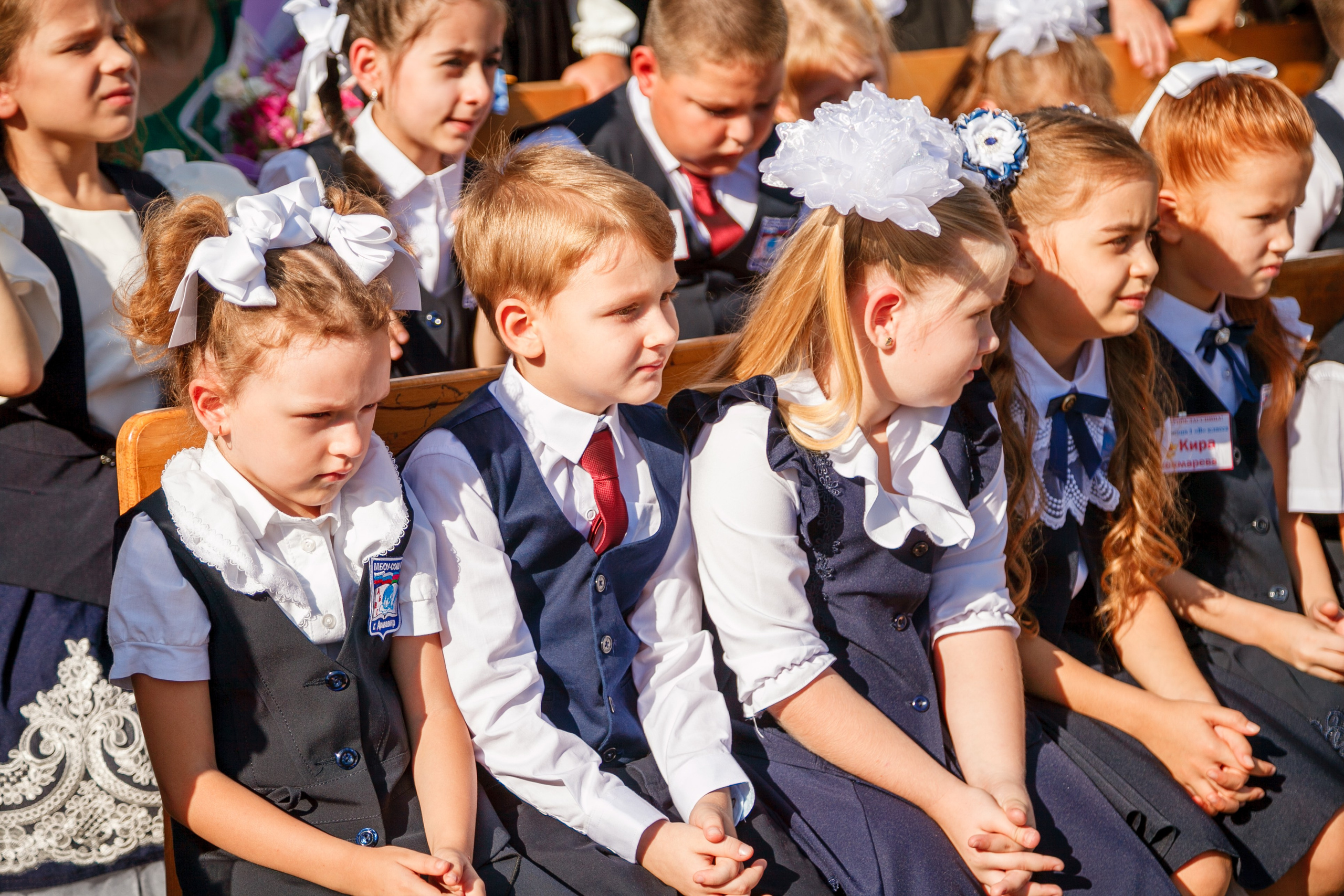 1 сентября линейка. Свадебный и семейный фотограф в Армавире