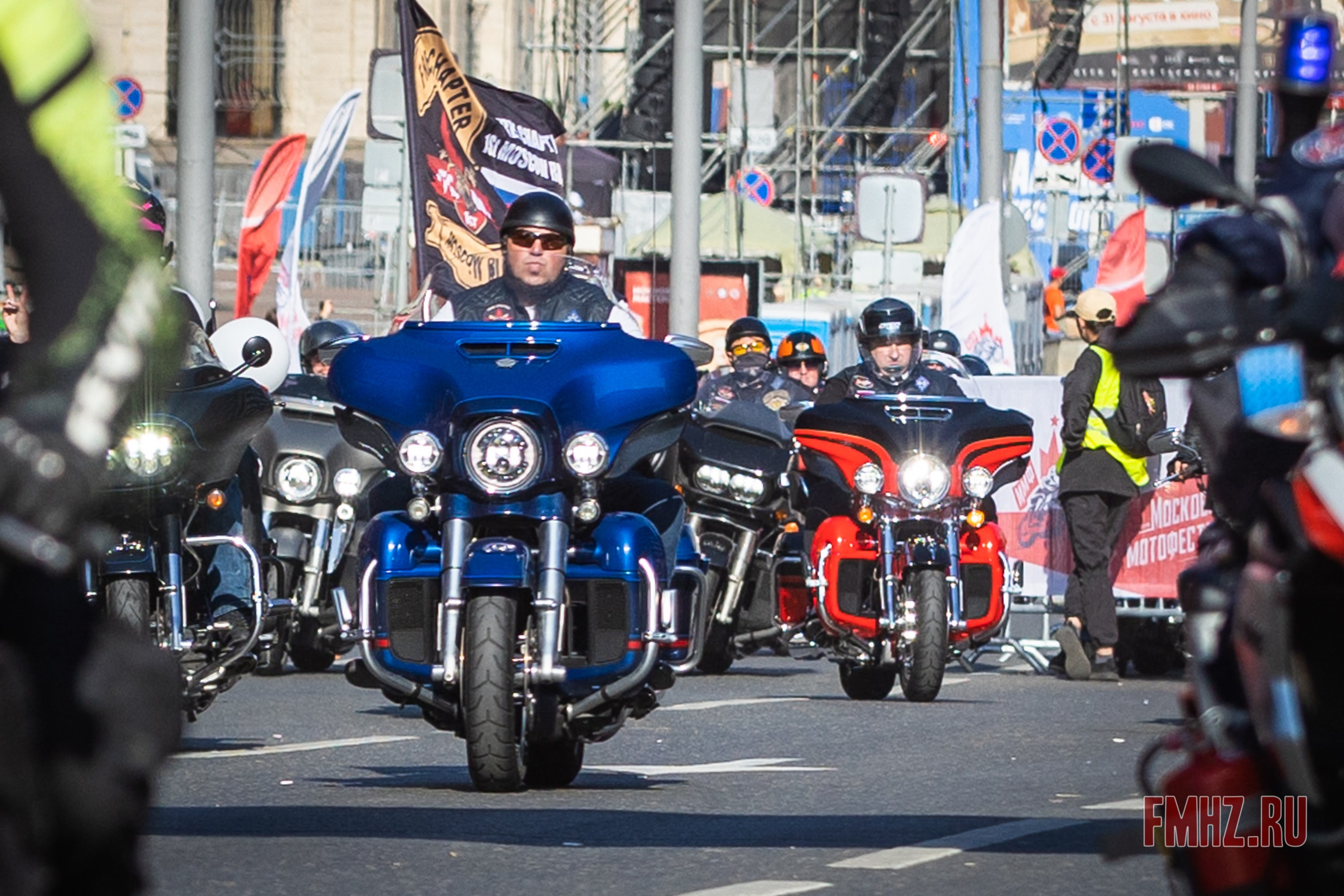Закрытие Мотосезона 2023 на проспекте Академика Сахарова. Фотограф Владимир Охрименко