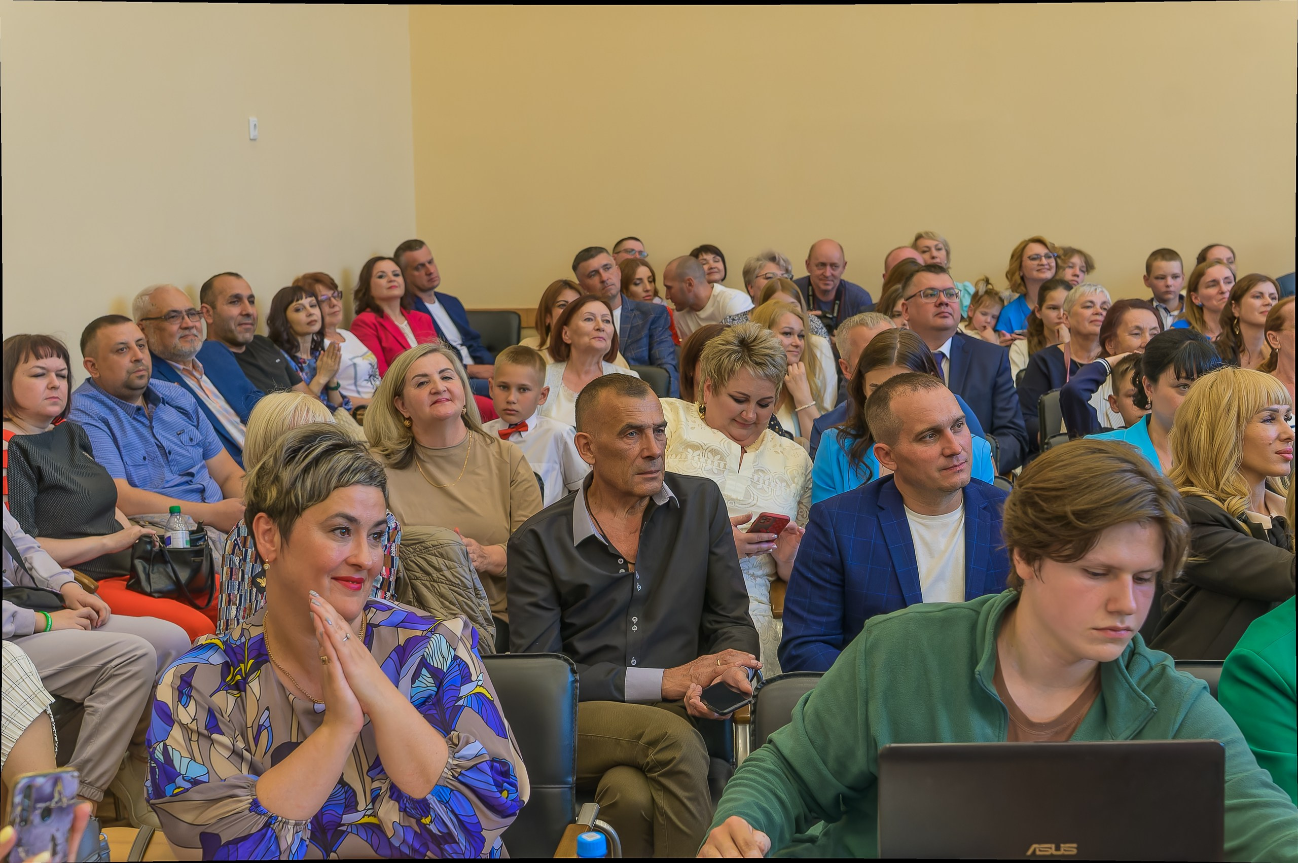 Выпускной МБОУ «СОШ № 34». Фотограф в Кемерово Владислав Шульц