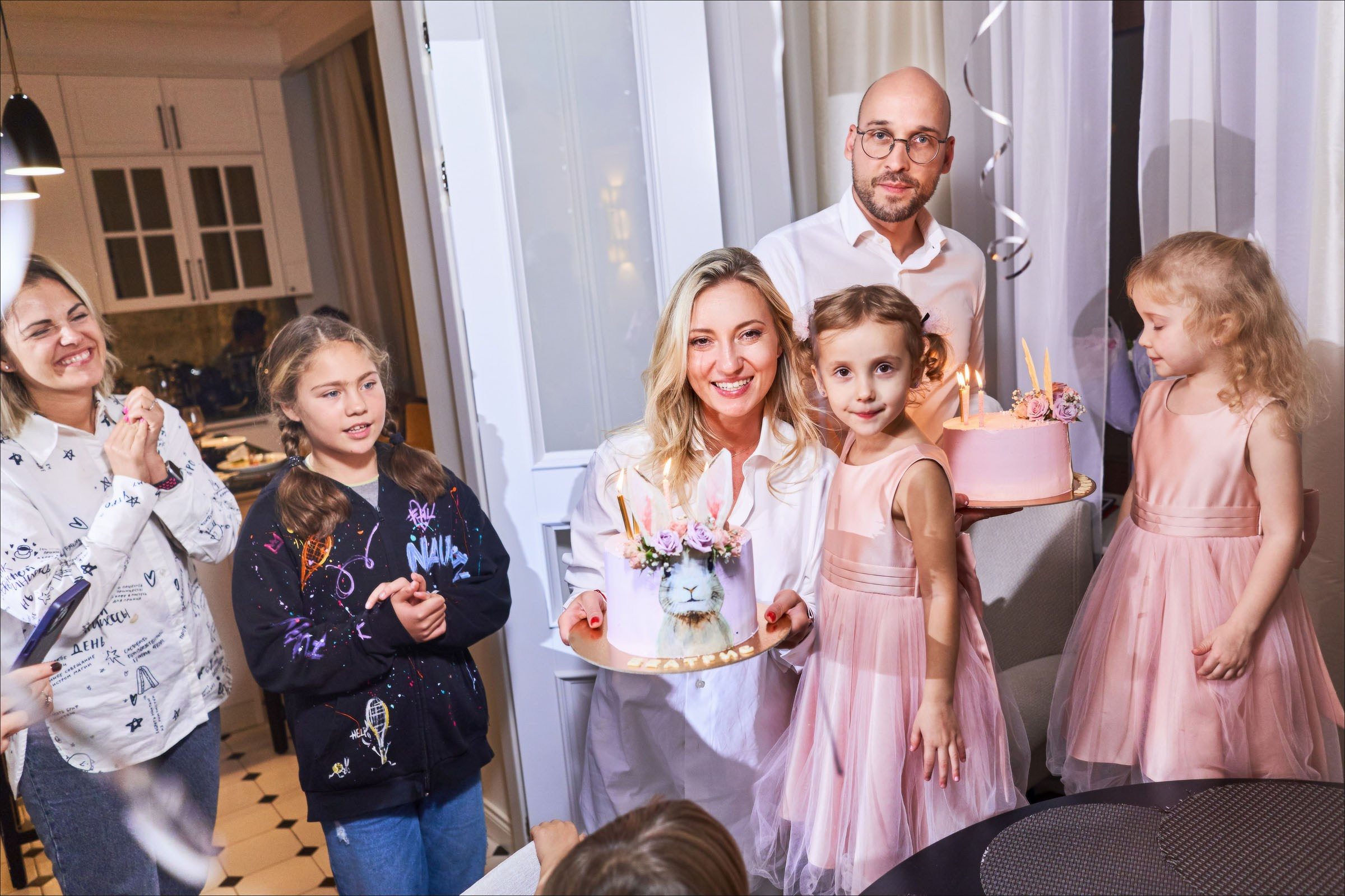 Маленький праздник для сестер;). Фотограф в Москве Нафиков Руслан. Репортажная съемка, Портрет