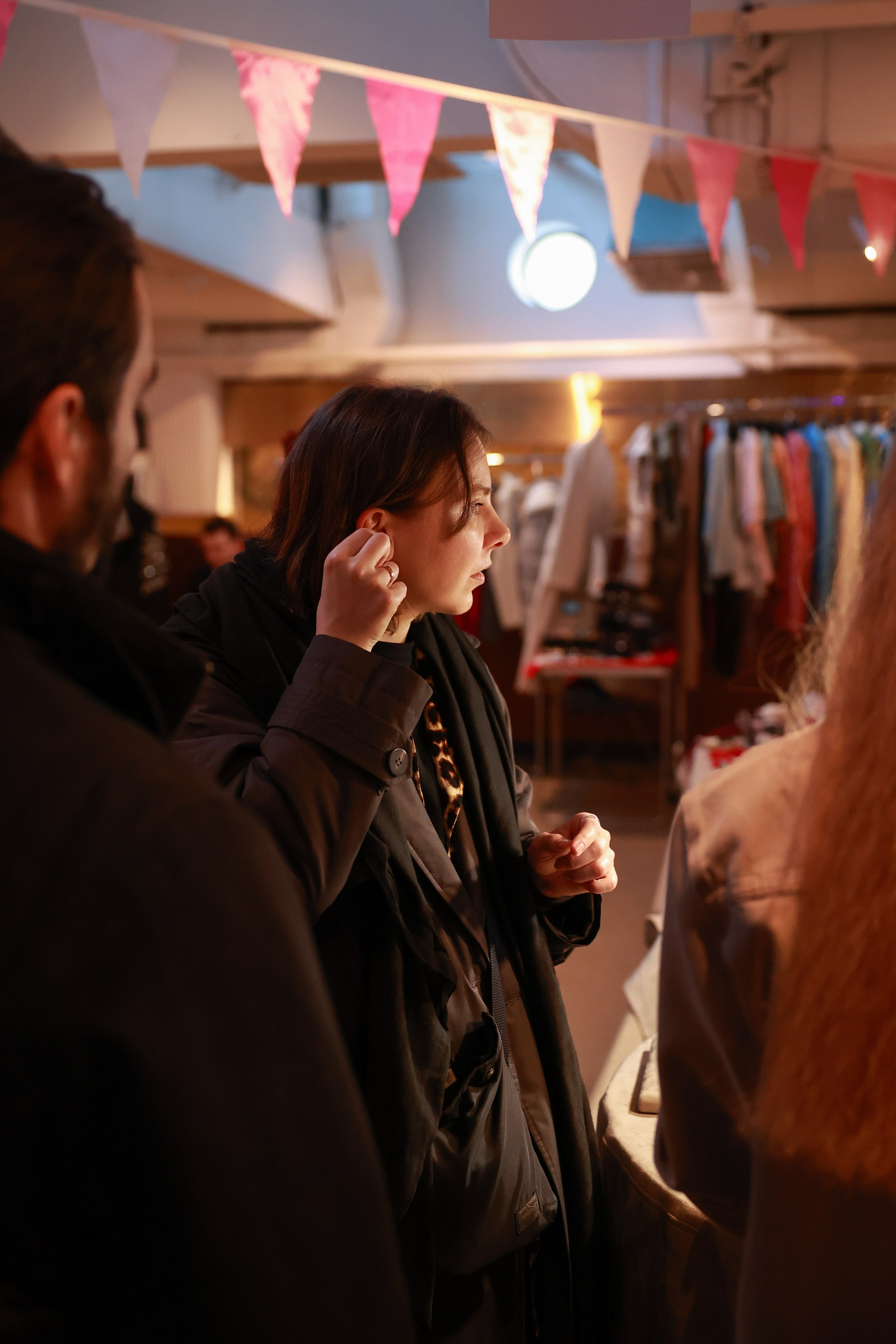 7–8 марта 2025 в пространстве «Три вокзала. Депо» / День 1 / фото Саша Жукова. Фотоотчеты «Ламбада-маркета»