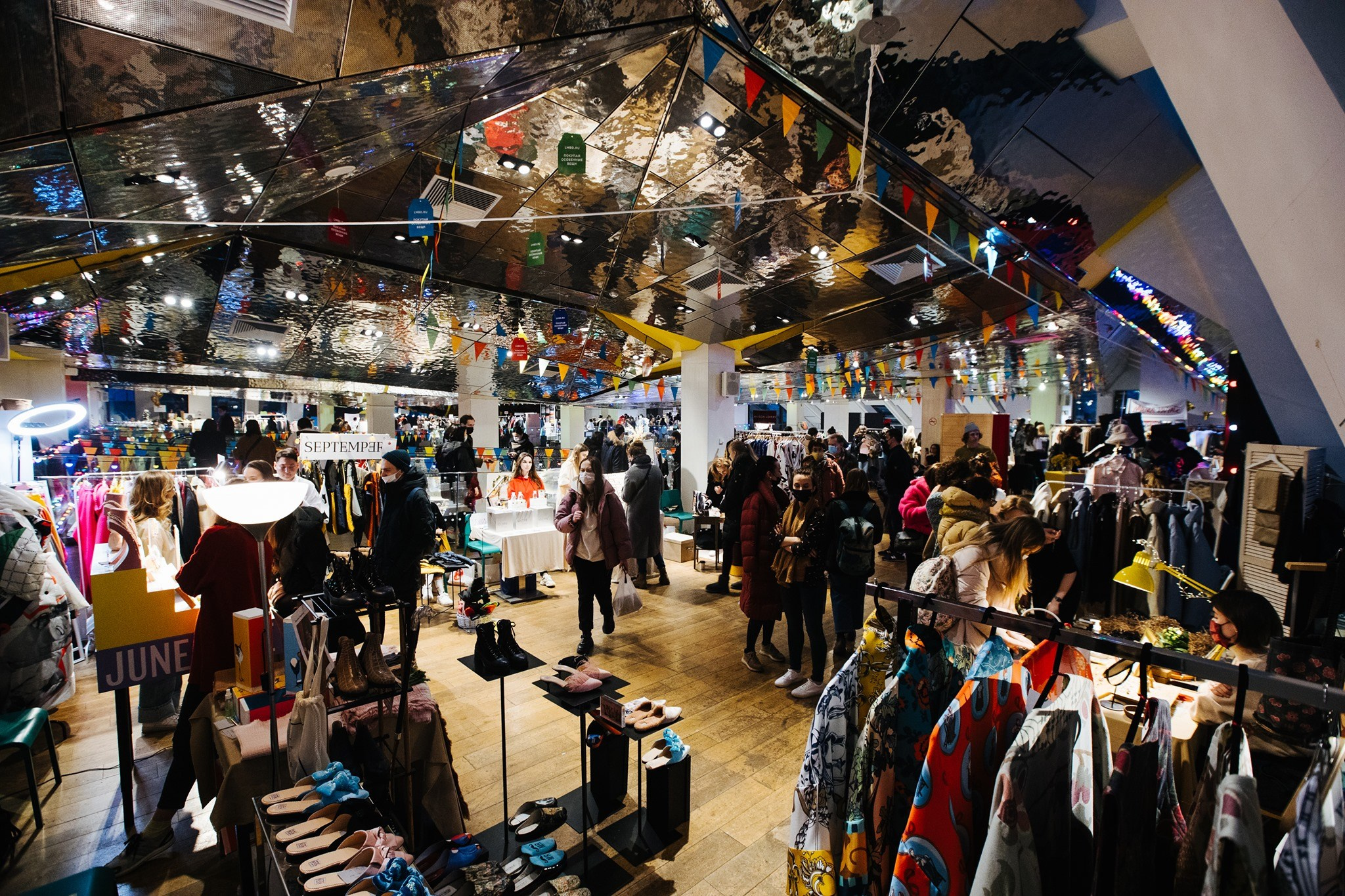 6–7 марта 2021 POP-UP в «Цветном» / фото Валерий Белобеев. Фотоотчеты «Ламбада-маркета»