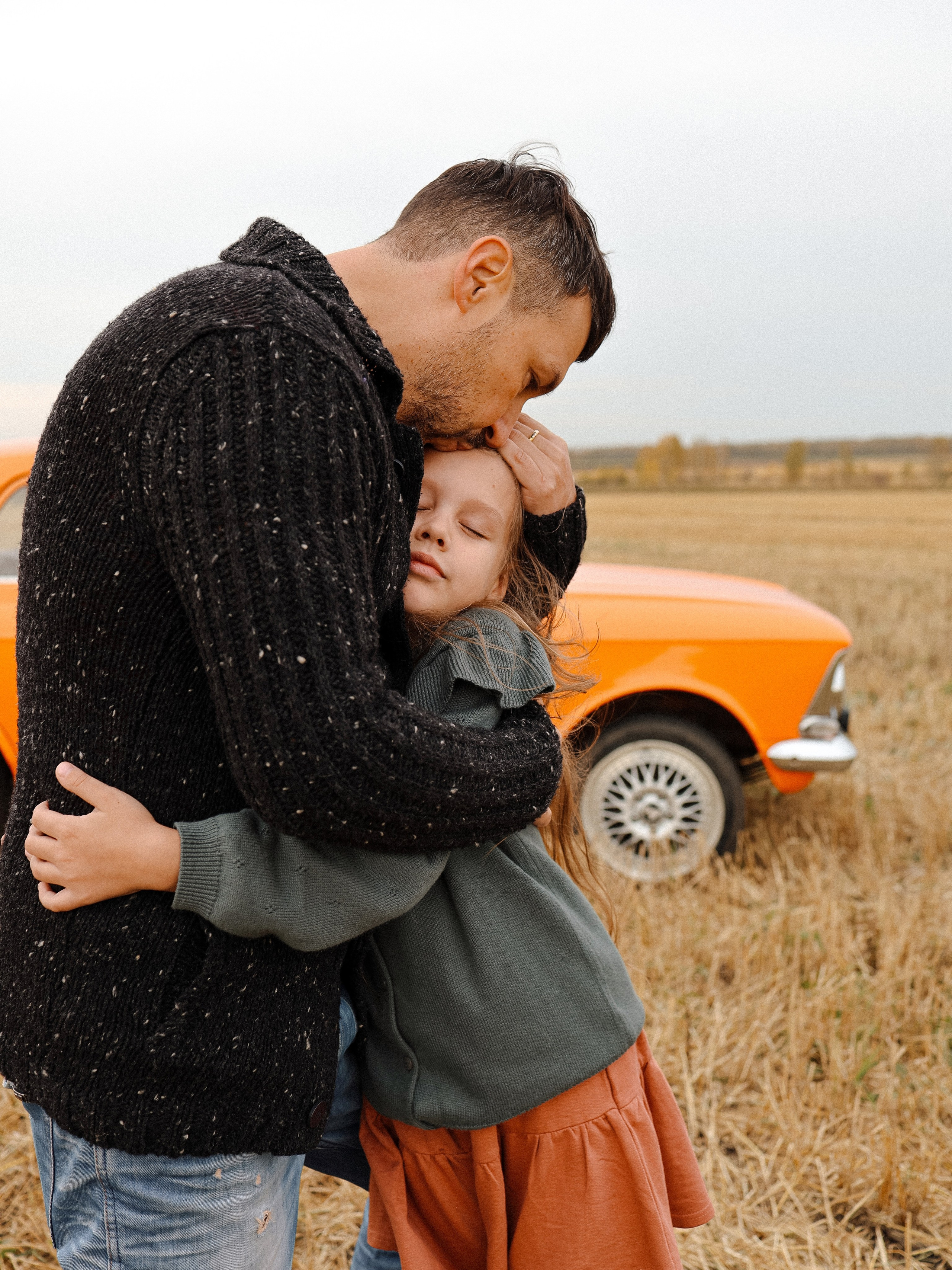 Семья Власовых и ретро авто. Семейный и детский фотограф в  г. Екатеринбурге Холодова Юлия